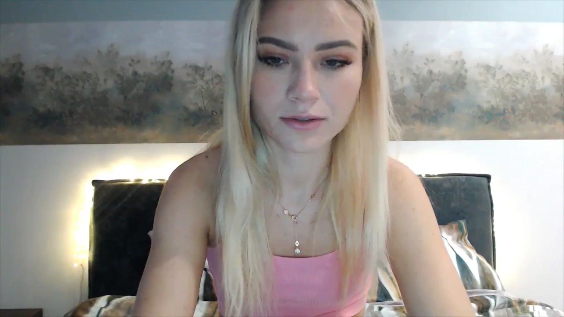 Gallery image thumbnail from fiancee's myfreecams stream on, 04/30/2025, 03:22 image 8 of 20