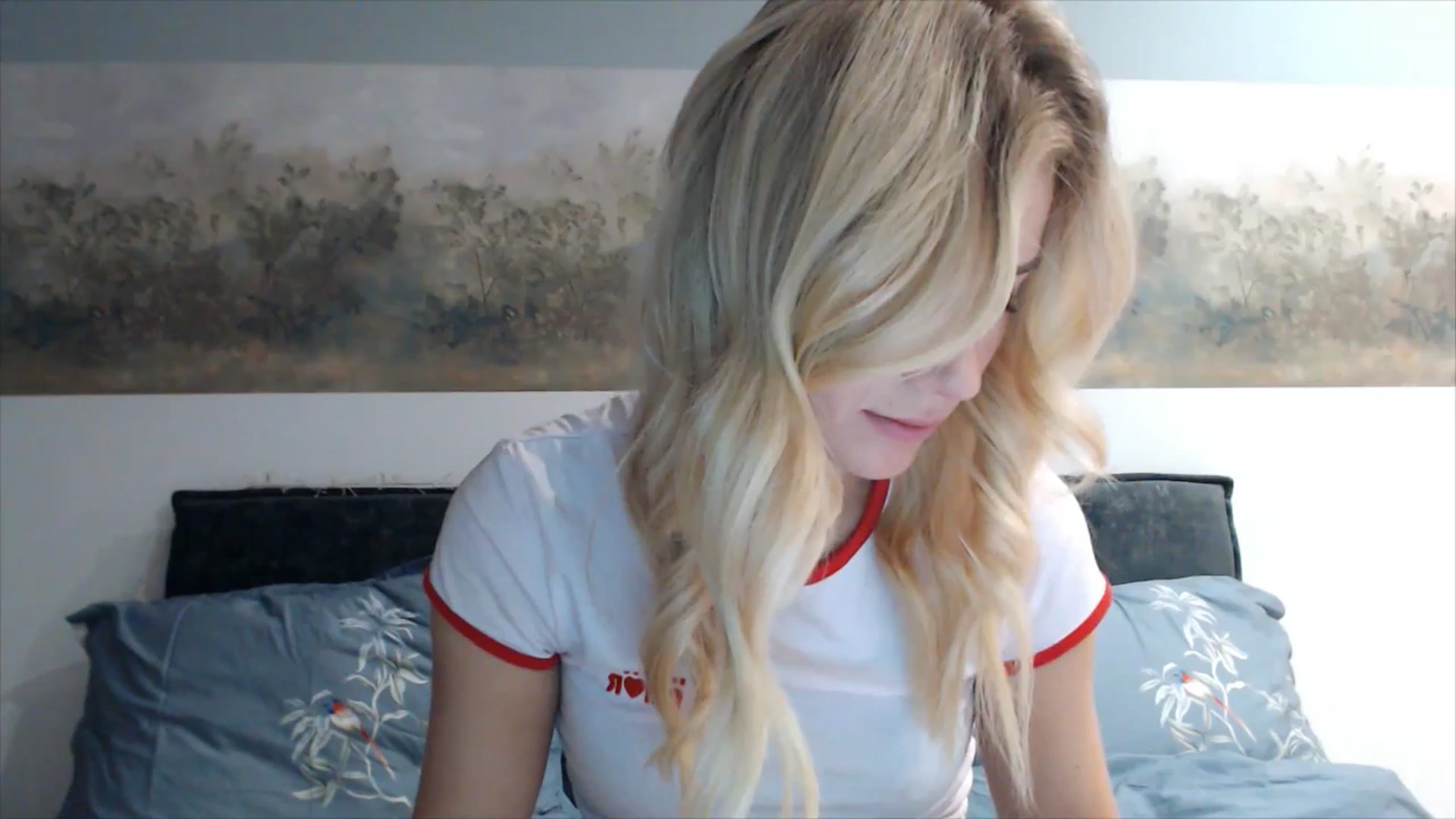 Gallery image thumbnail from fiancee's myfreecams stream on, 05/11/2025, 01:22 image 8 of 20