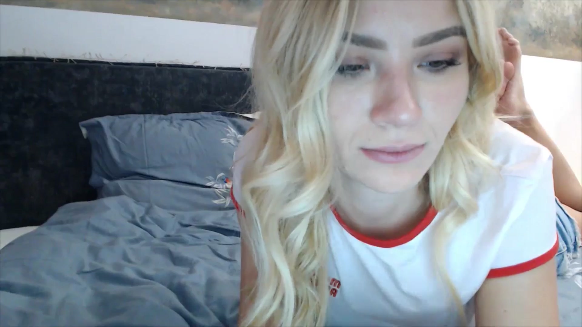 Gallery image thumbnail from fiancee's myfreecams stream on, 05/11/2025, 02:40 image 18 of 20