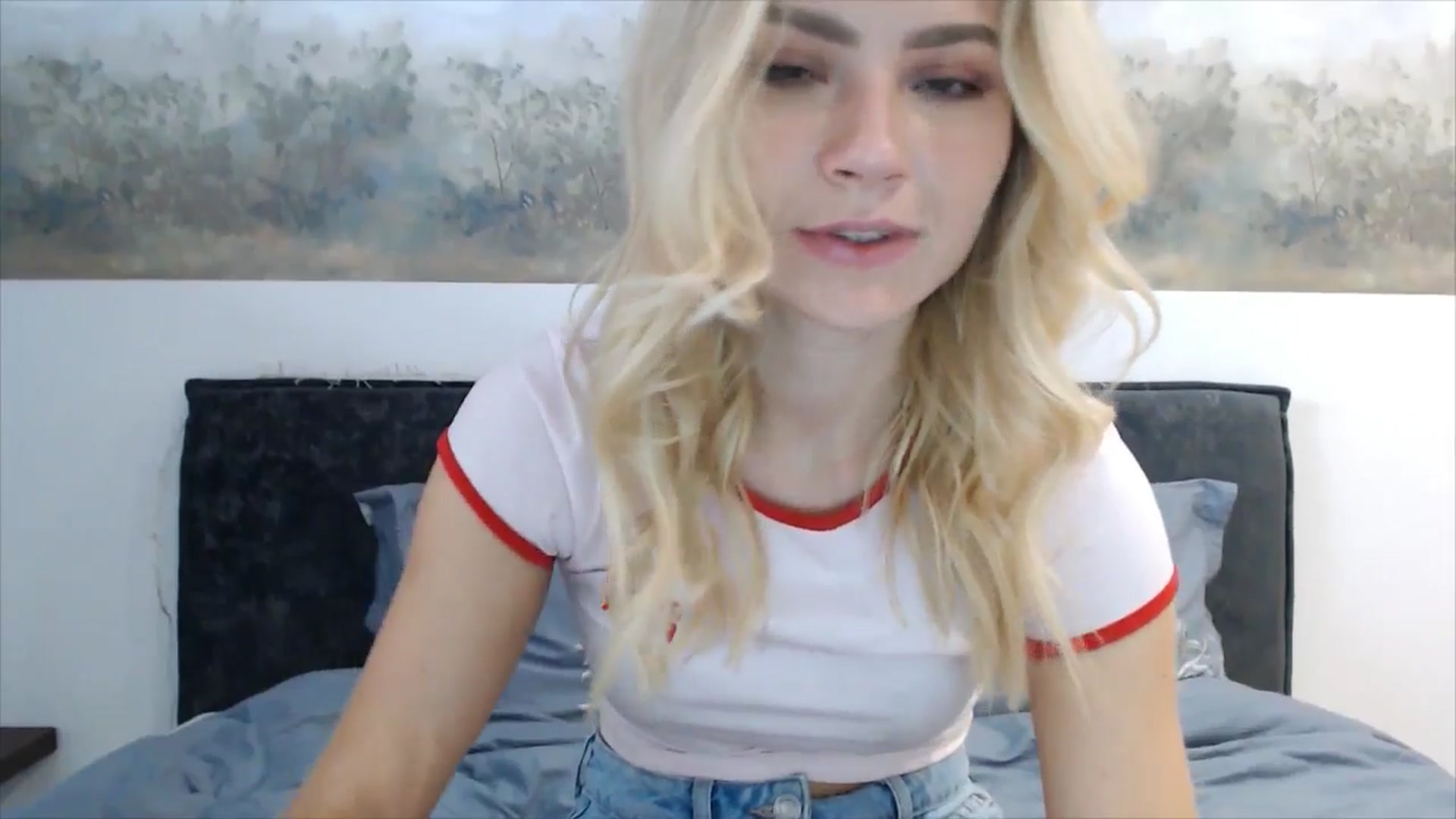 Gallery image thumbnail from fiancee's myfreecams stream on, 05/11/2025, 04:20 image 4 of 20