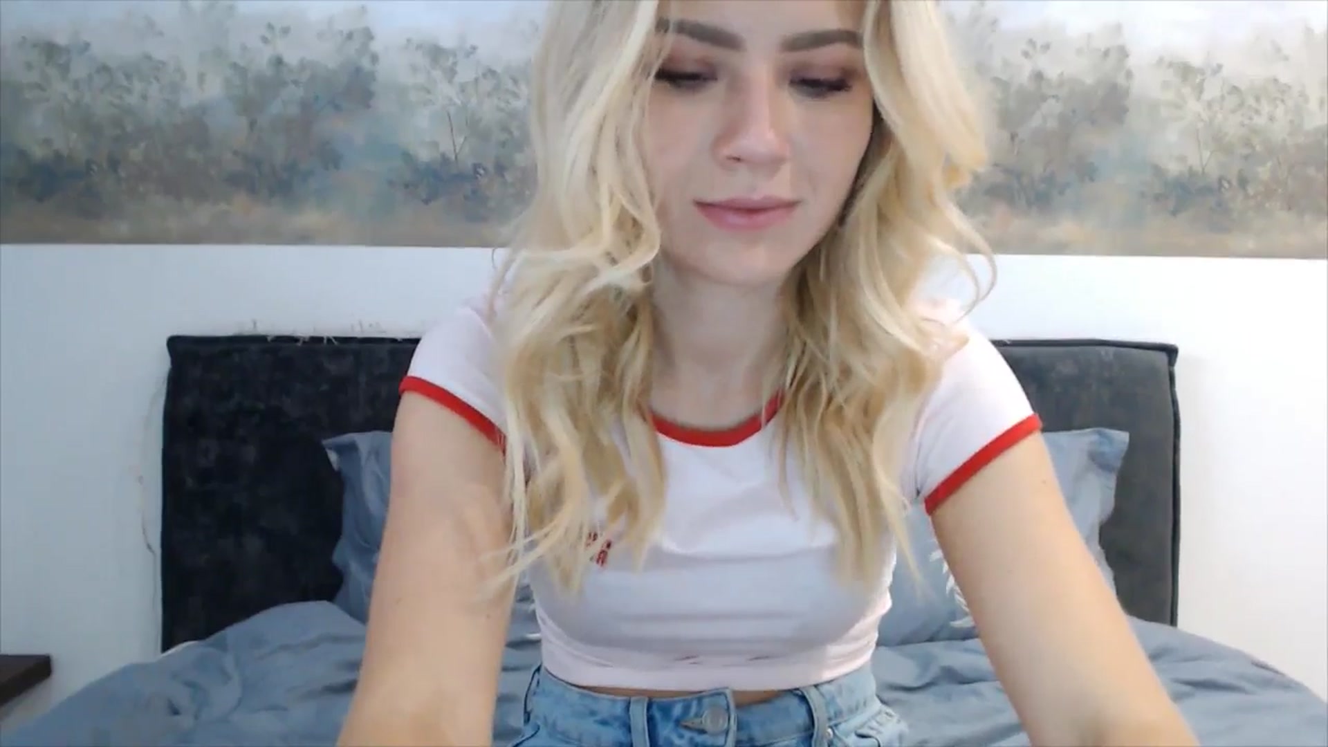 Gallery image thumbnail from fiancee's myfreecams stream on, 05/11/2025, 04:20 image 3 of 20
