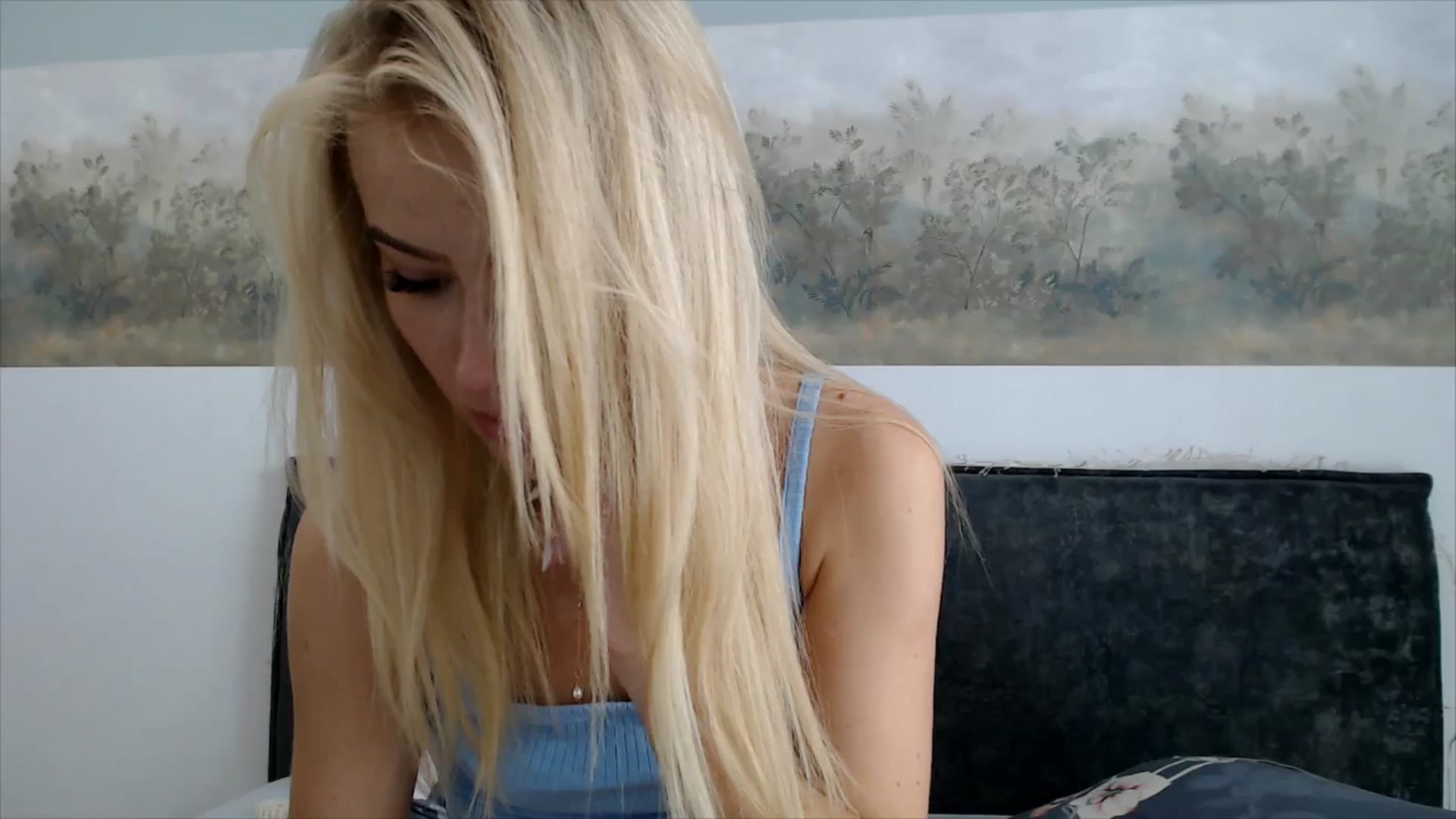 Gallery image thumbnail from fiancee's myfreecams stream on, 07/07/2025, 05:30 image 8 of 20