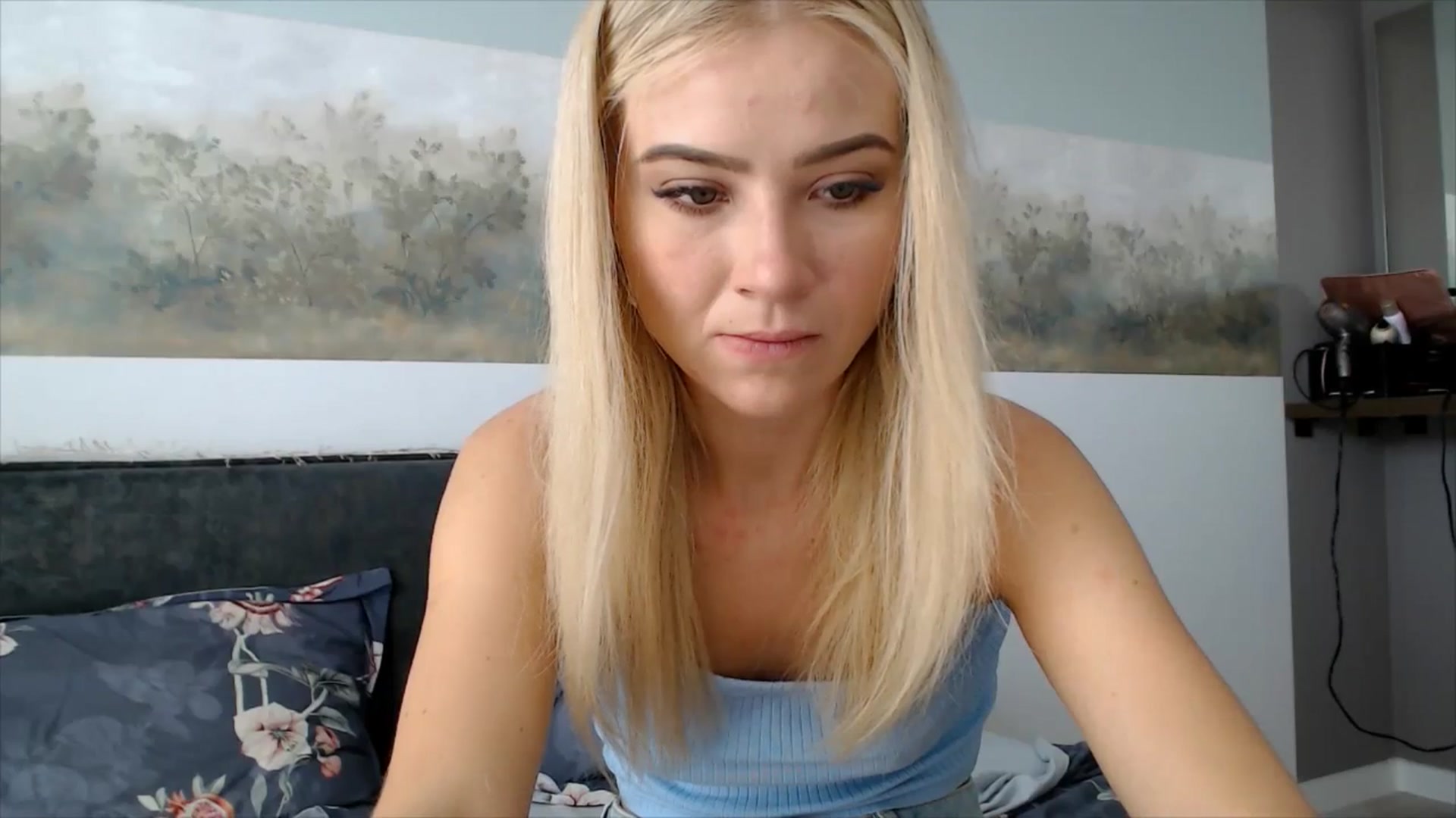 Gallery image thumbnail from fiancee's myfreecams stream on, 07/08/2025, 04:37 image 12 of 20