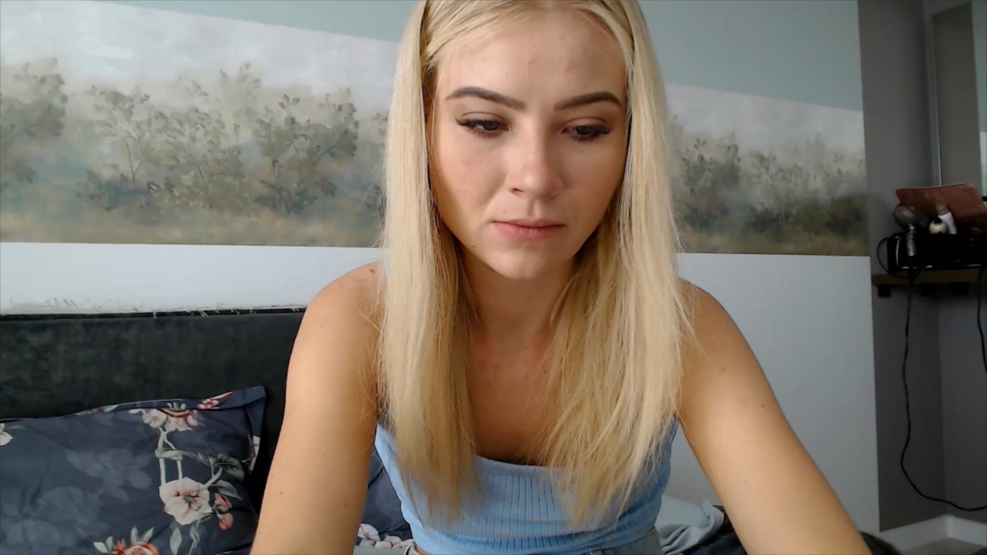 Gallery image thumbnail from fiancee's myfreecams stream on, 07/08/2025, 04:37 image 17 of 20