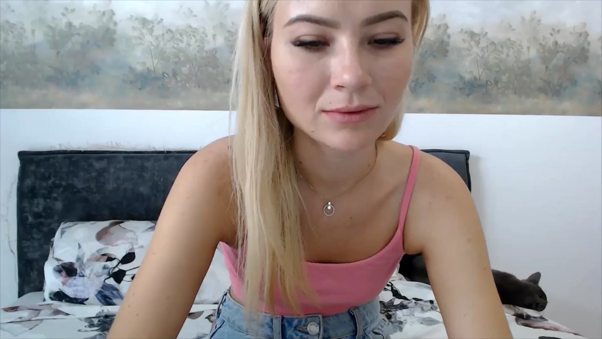 Gallery image thumbnail from fiancee's myfreecams stream on, 07/13/2025, 05:47 image 15 of 20