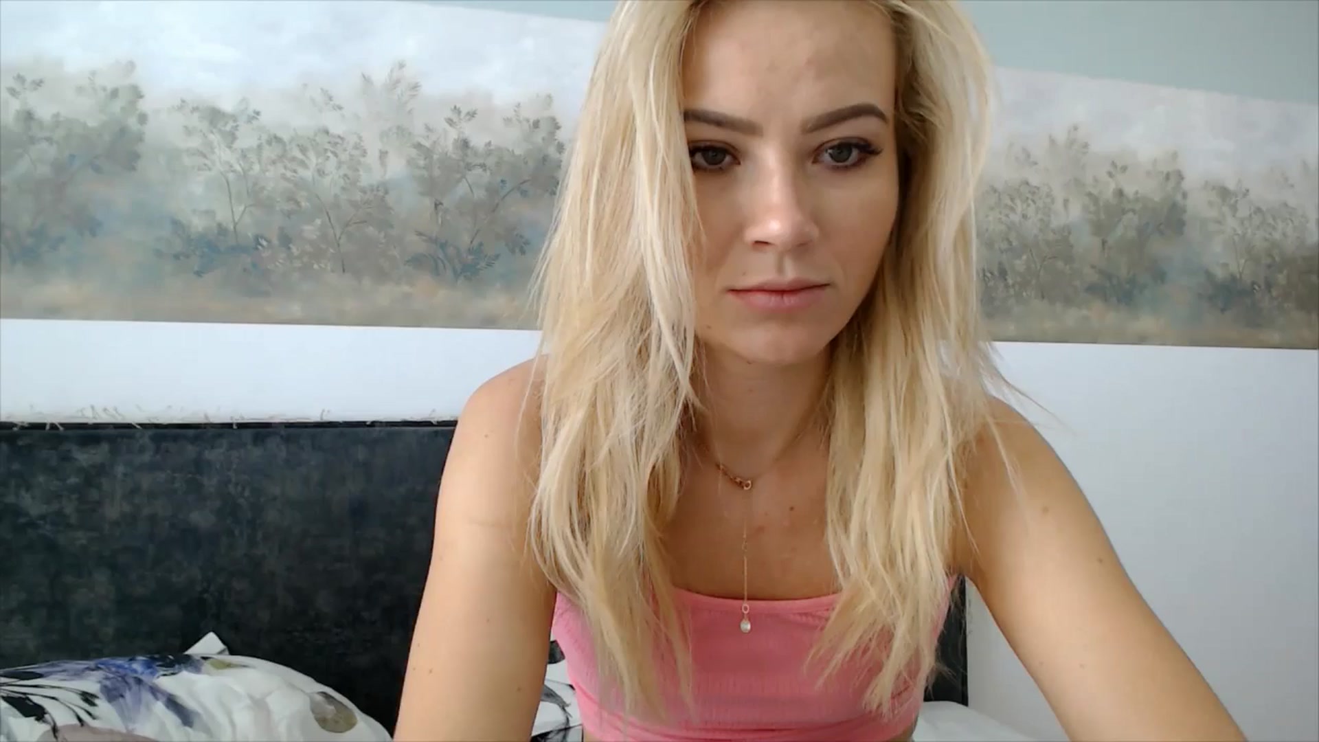 Gallery image thumbnail from fiancee's myfreecams stream on, 07/15/2025, 05:15 image 1 of 20