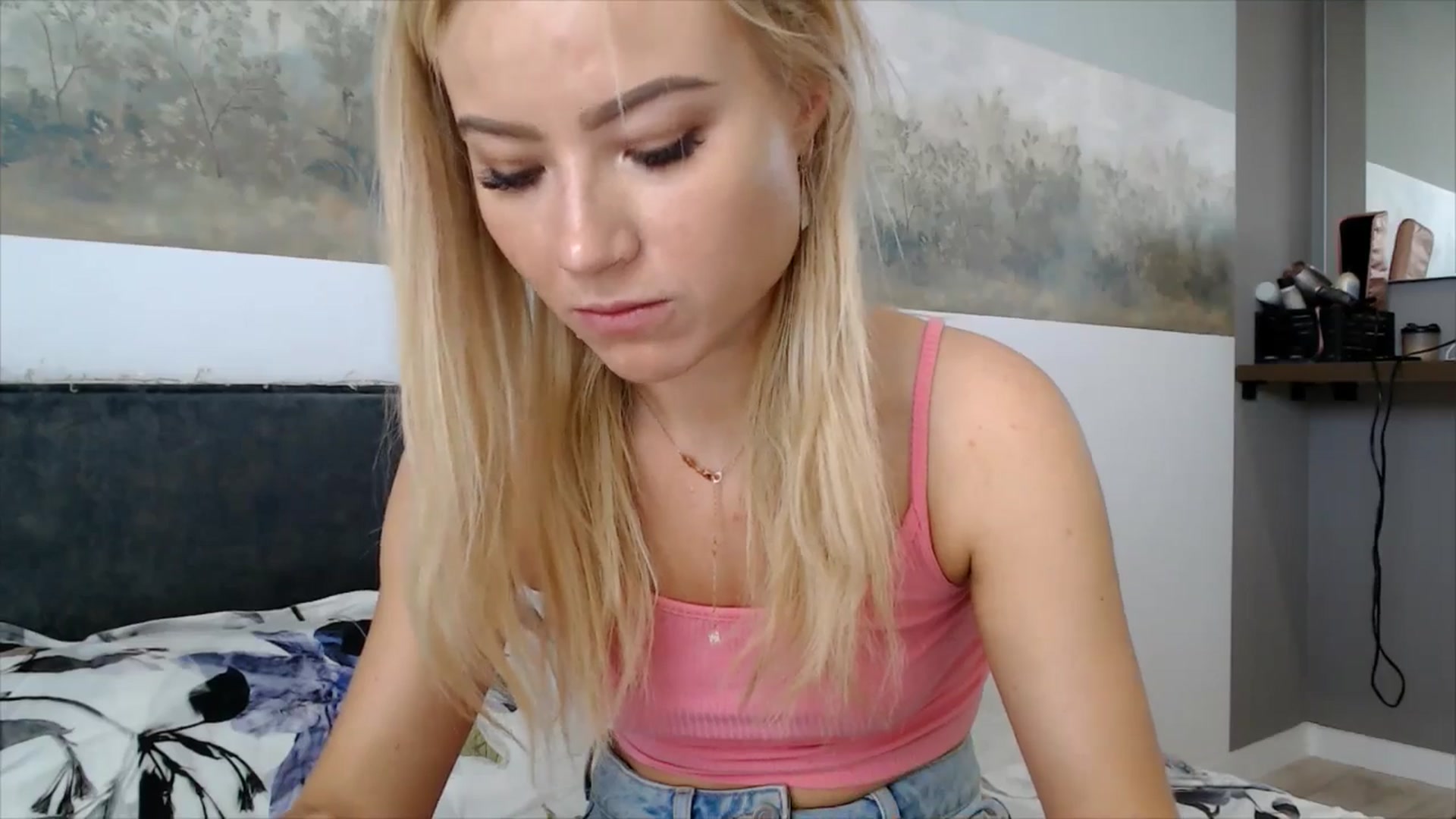 Gallery image thumbnail from fiancee's myfreecams stream on, 07/15/2025, 05:15 image 17 of 20