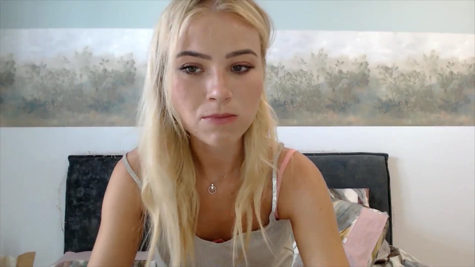 Gallery image thumbnail from fiancee's myfreecams stream on, 07/25/2025, 14:34 image 4 of 20