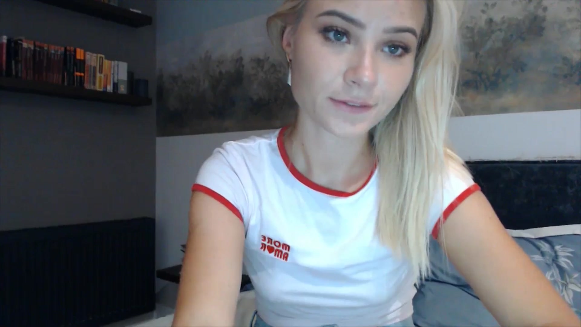 Gallery image thumbnail from fiancee's myfreecams stream on, 08/14/2025, 19:56 image 6 of 20