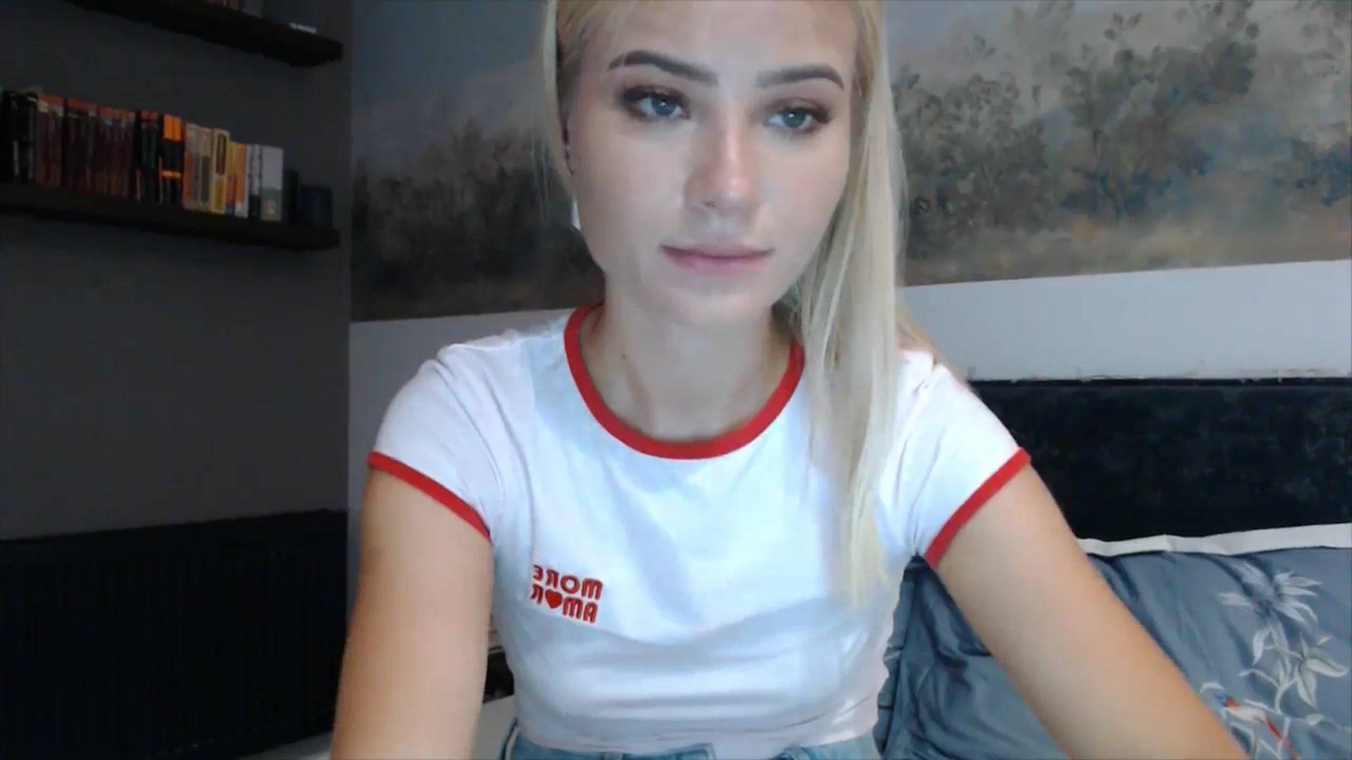 Gallery image thumbnail from fiancee's myfreecams stream on, 08/14/2025, 19:56 image 16 of 20