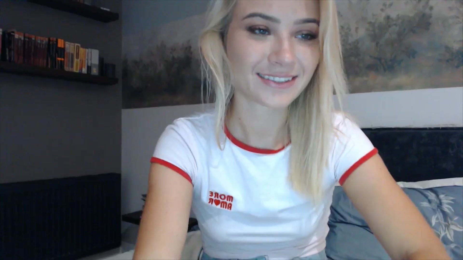 Gallery image thumbnail from fiancee's myfreecams stream on, 08/14/2025, 19:56 image 8 of 20