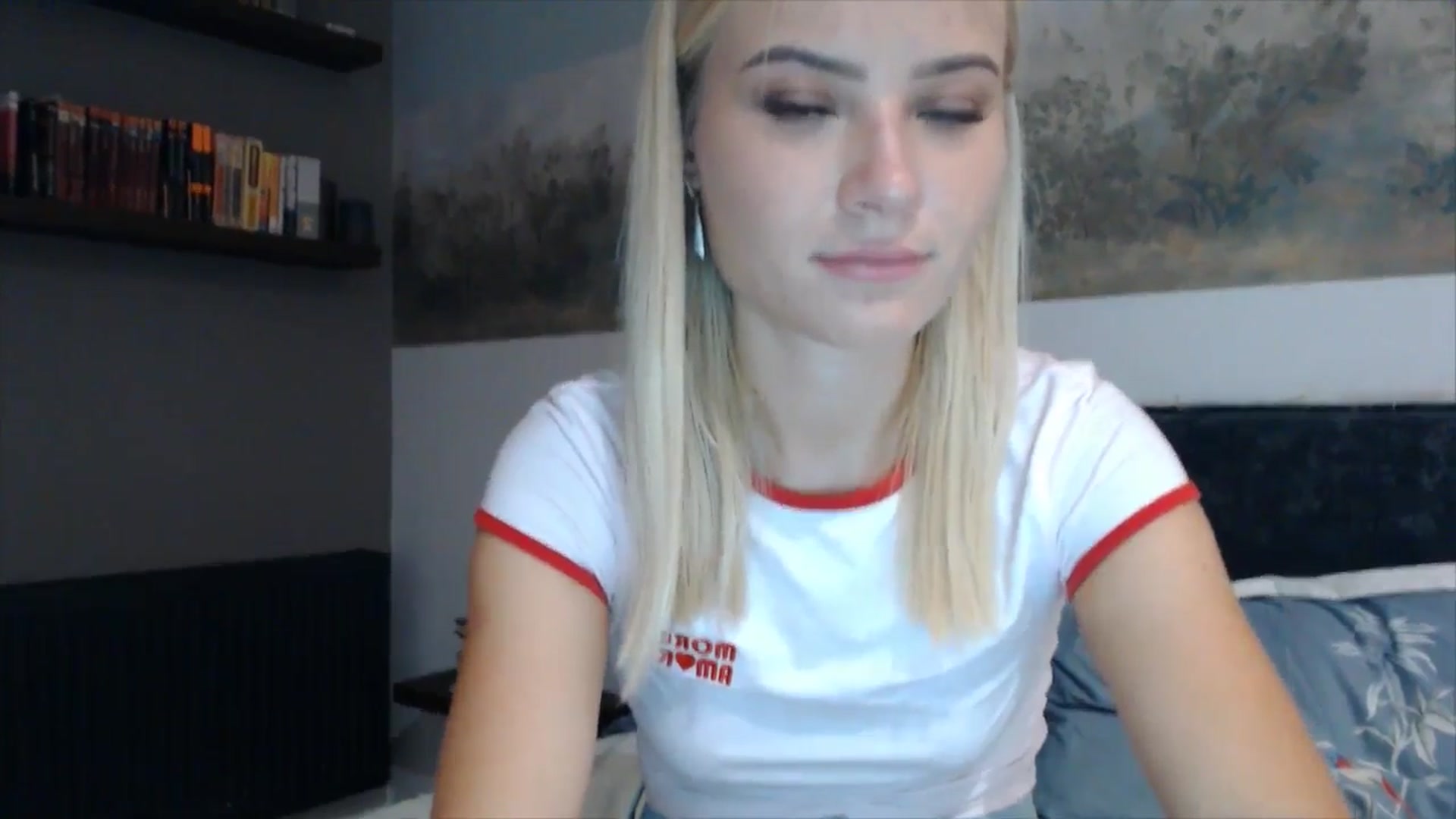 Gallery image thumbnail from fiancee's myfreecams stream on, 08/14/2025, 19:56 image 3 of 20