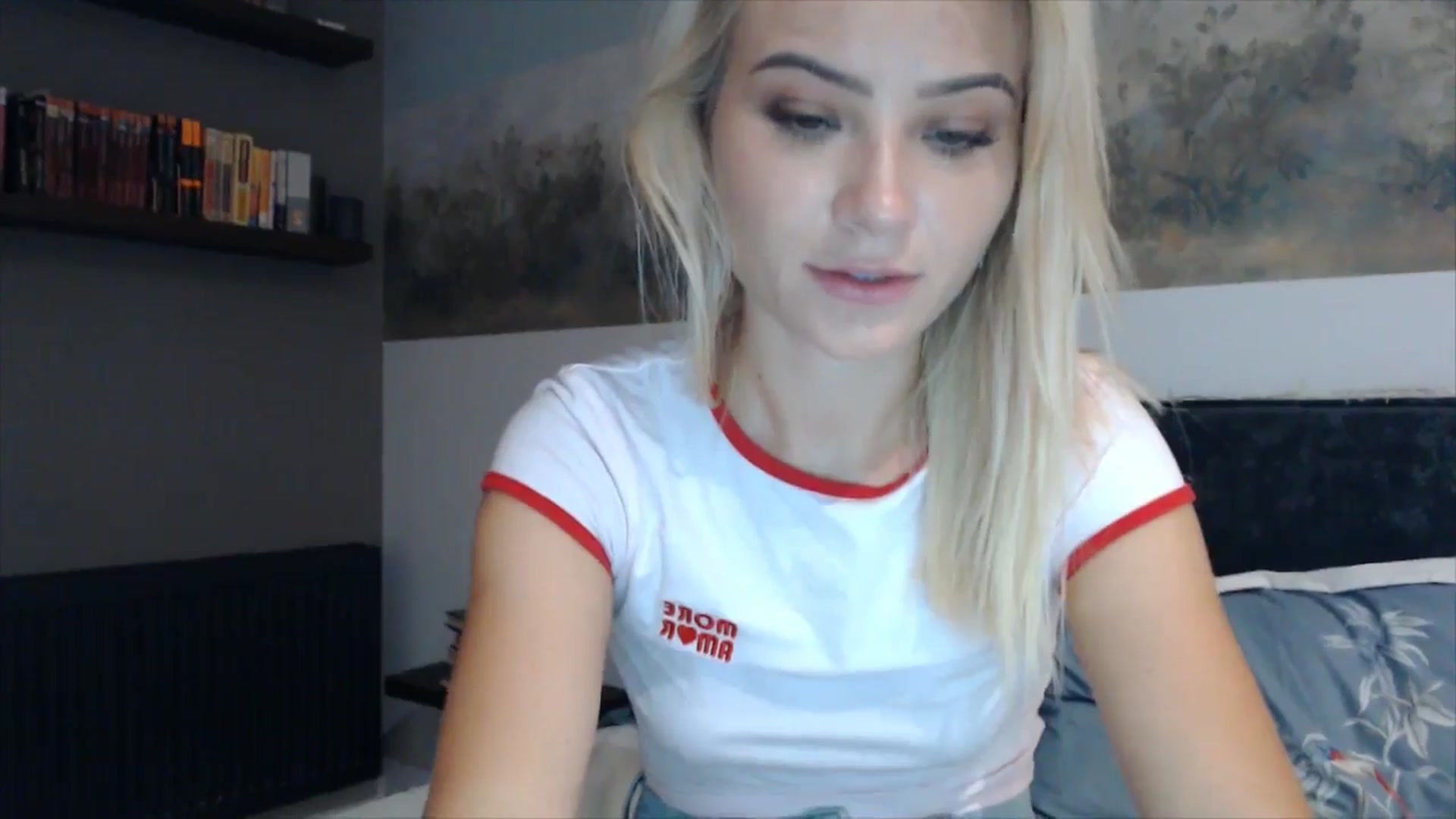Gallery image thumbnail from fiancee's myfreecams stream on, 08/14/2025, 19:56 image 7 of 20