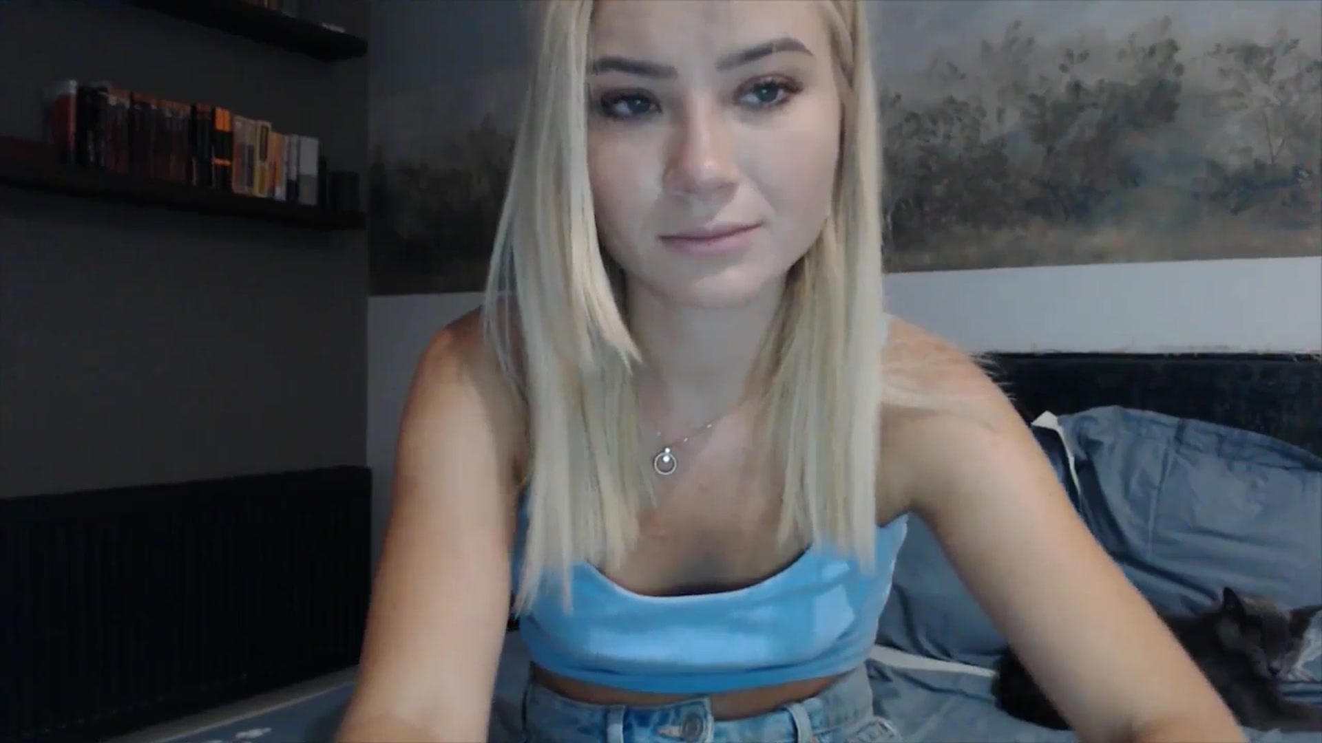 Gallery image thumbnail from fiancee's myfreecams stream on, 08/15/2025, 23:27 image 10 of 20