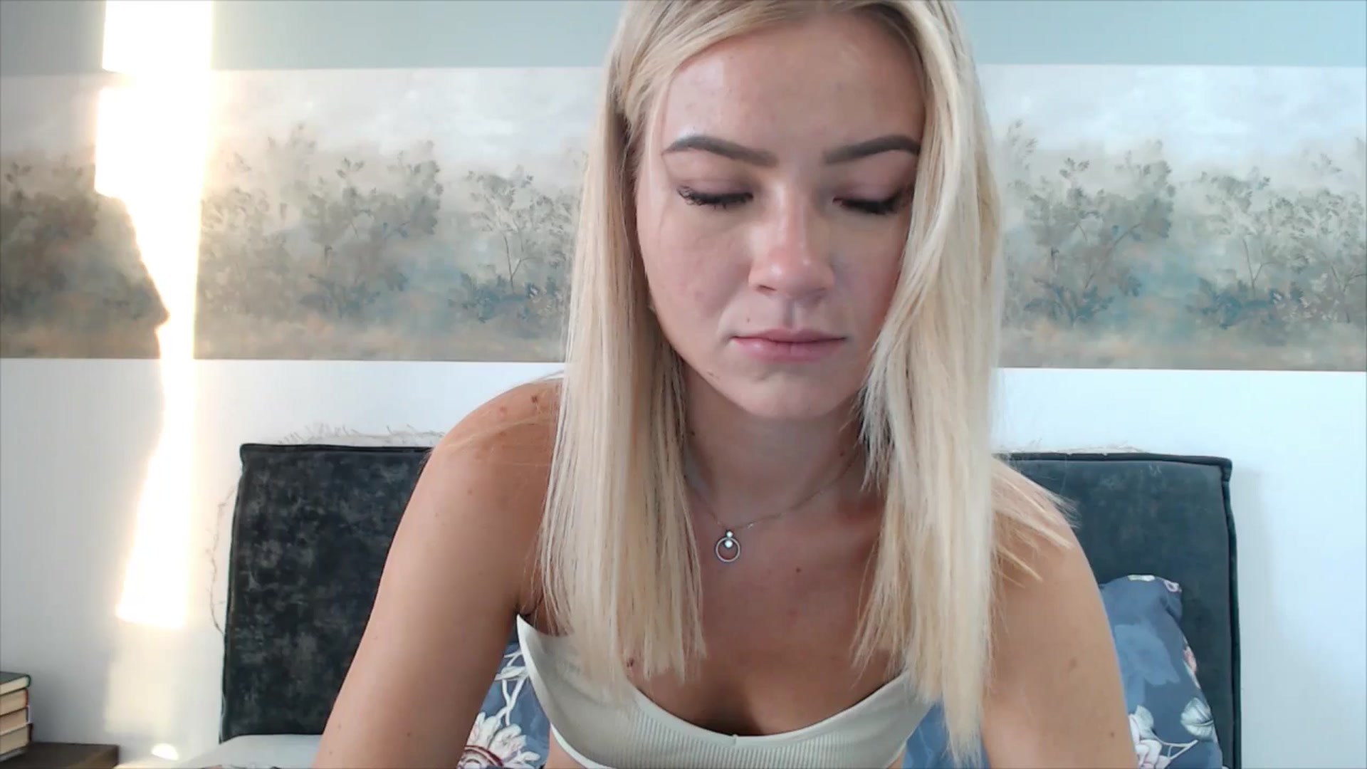 Gallery image thumbnail from fiancee's myfreecams stream on, 08/22/2025, 03:50 image 1 of 20
