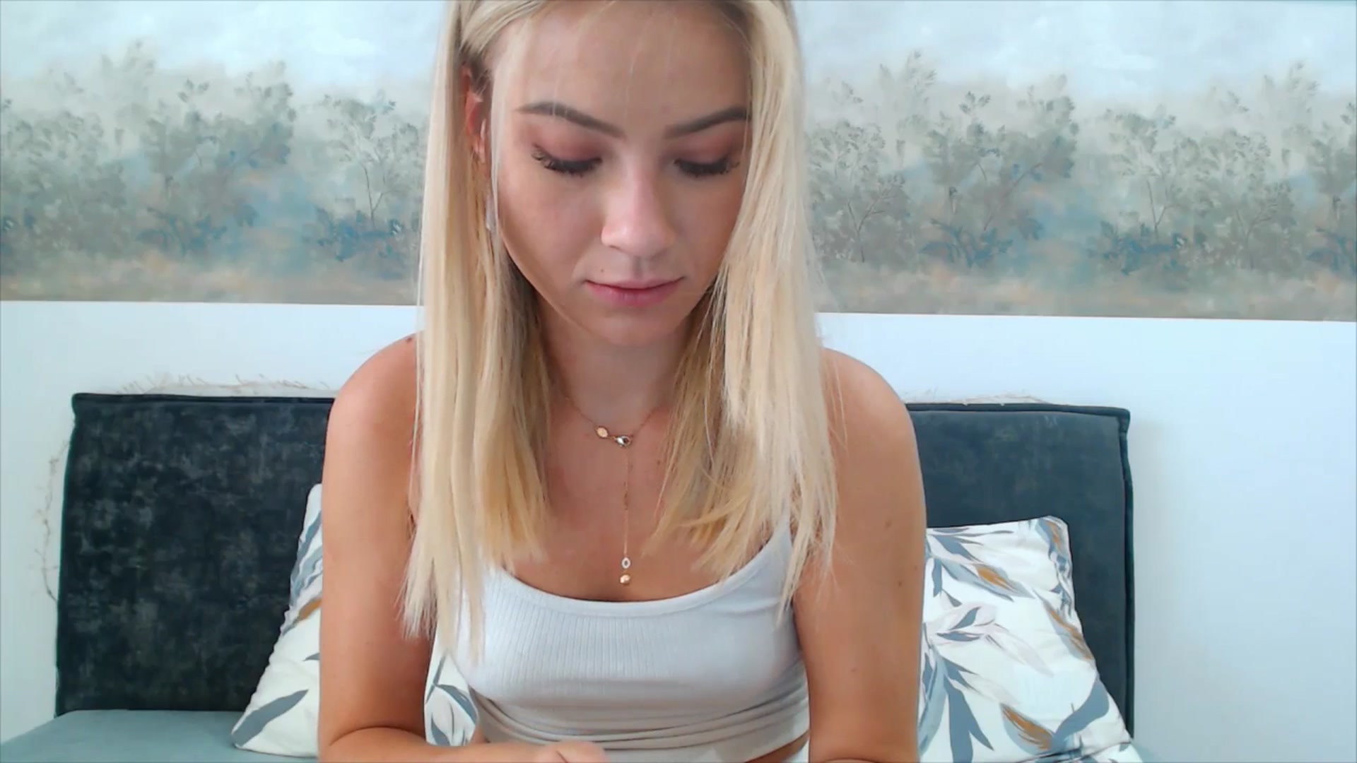 Gallery image thumbnail from fiancee's myfreecams stream on, 08/29/2025, 03:50 image 8 of 20