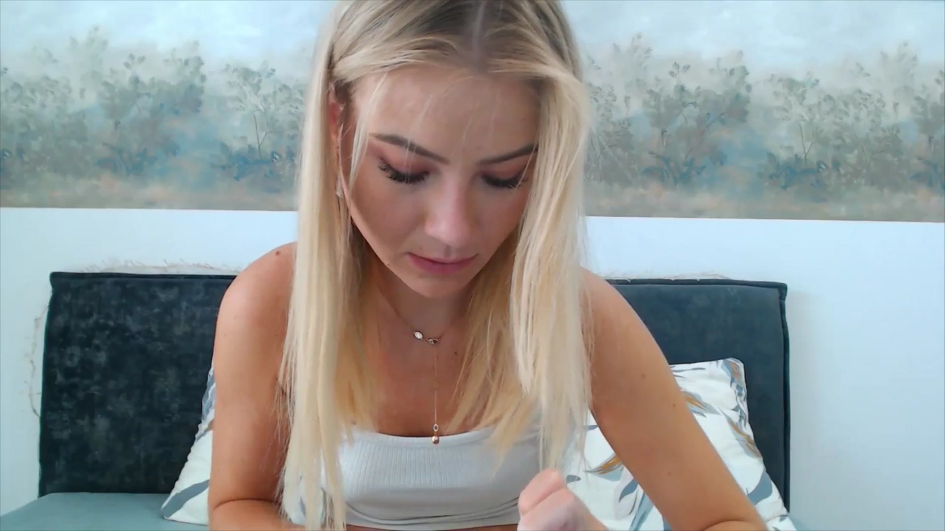 Gallery image thumbnail from fiancee's myfreecams stream on, 08/29/2025, 03:50 image 13 of 20
