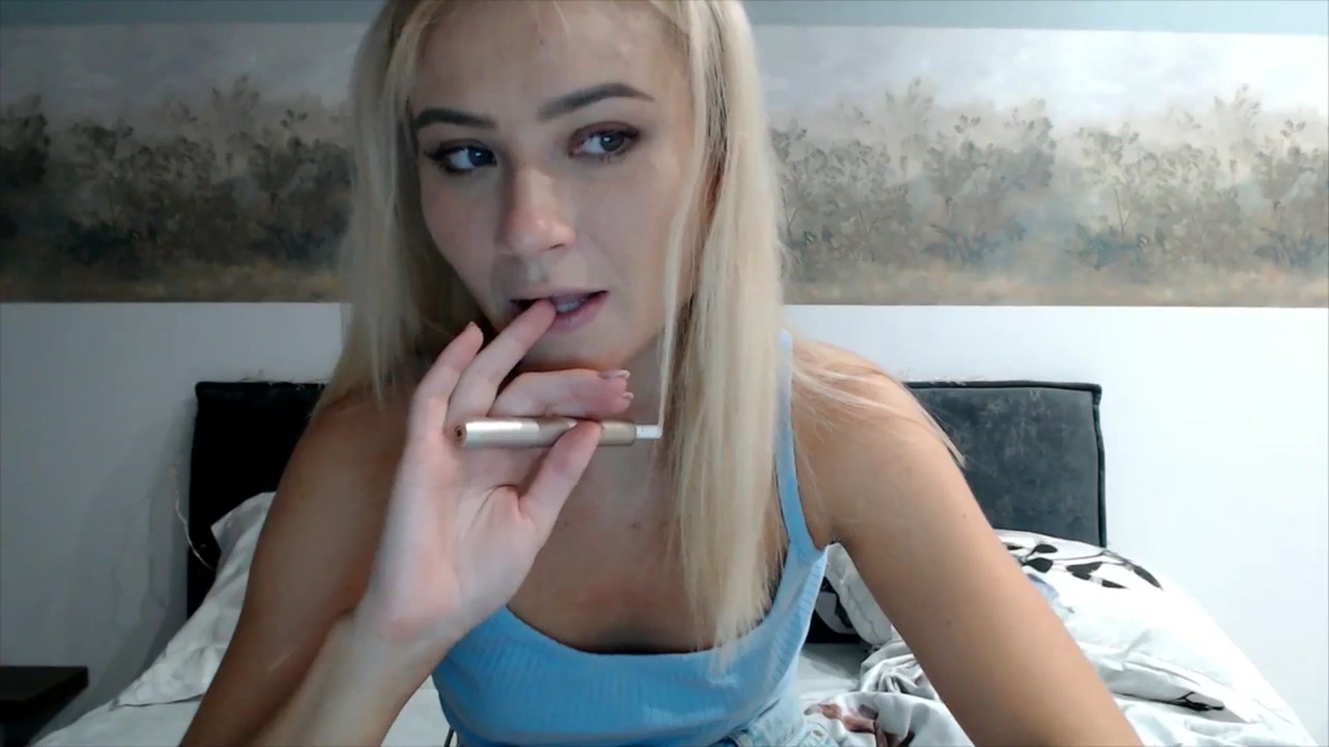 Gallery image thumbnail from fiancee's myfreecams stream on, 09/03/2025, 24:41 image 6 of 20
