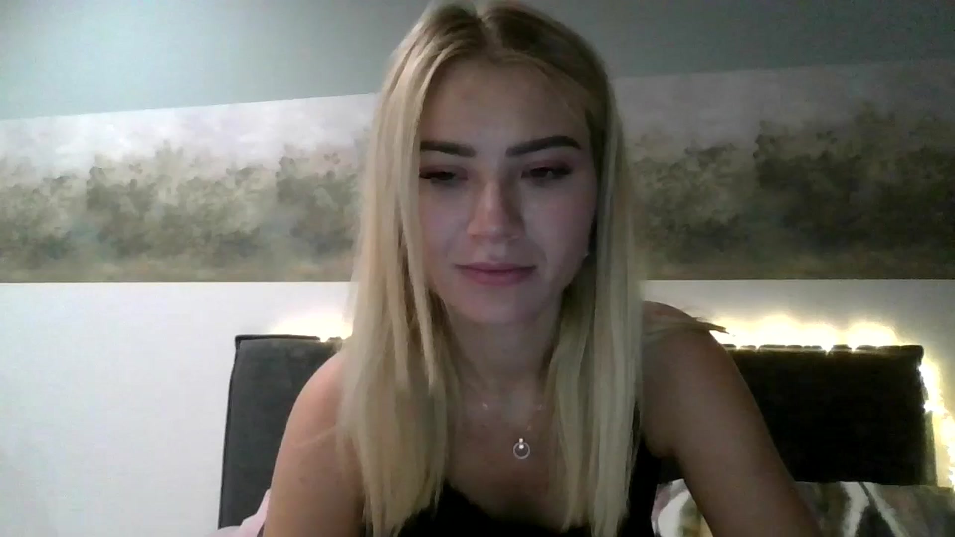 Gallery image thumbnail from fiancee's myfreecams stream on, 09/17/2025, 02:29 image 1 of 20
