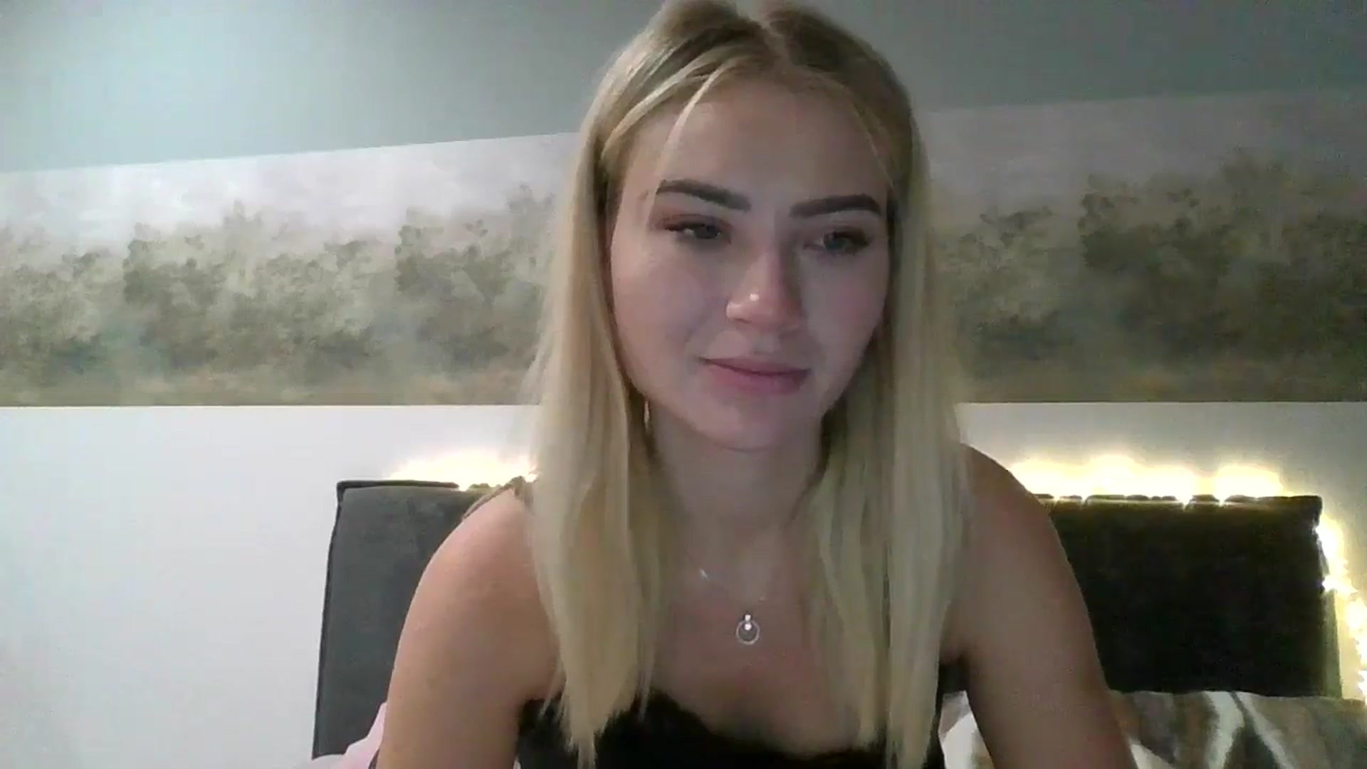 Gallery image thumbnail from fiancee's myfreecams stream on, 09/17/2025, 02:29 image 11 of 20