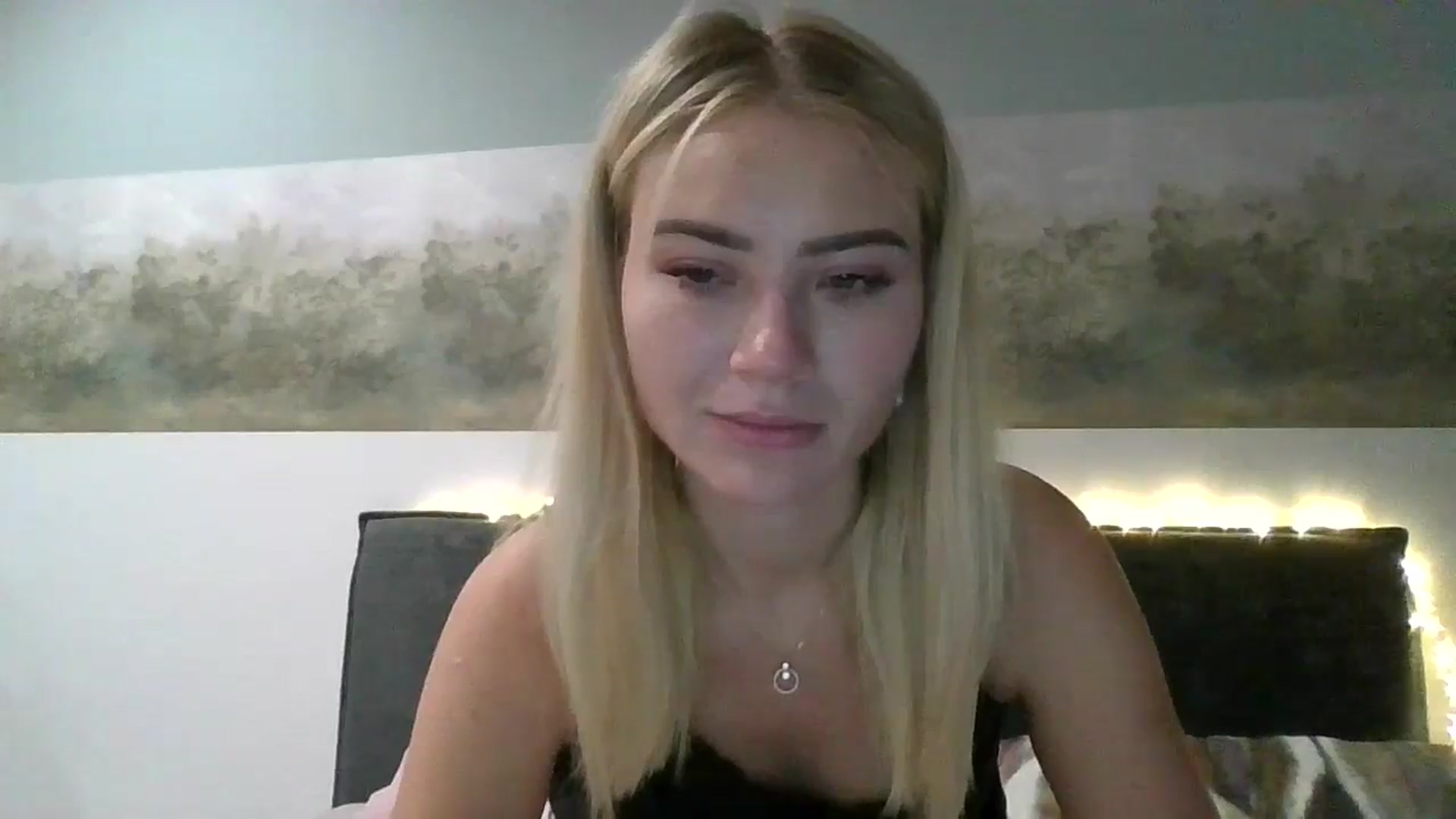Gallery image thumbnail from fiancee's myfreecams stream on, 09/17/2025, 02:29 image 10 of 20