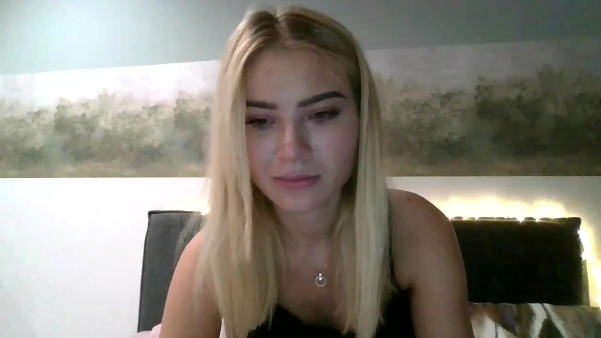Gallery image thumbnail from fiancee's myfreecams stream on, 09/17/2025, 02:29 image 4 of 20