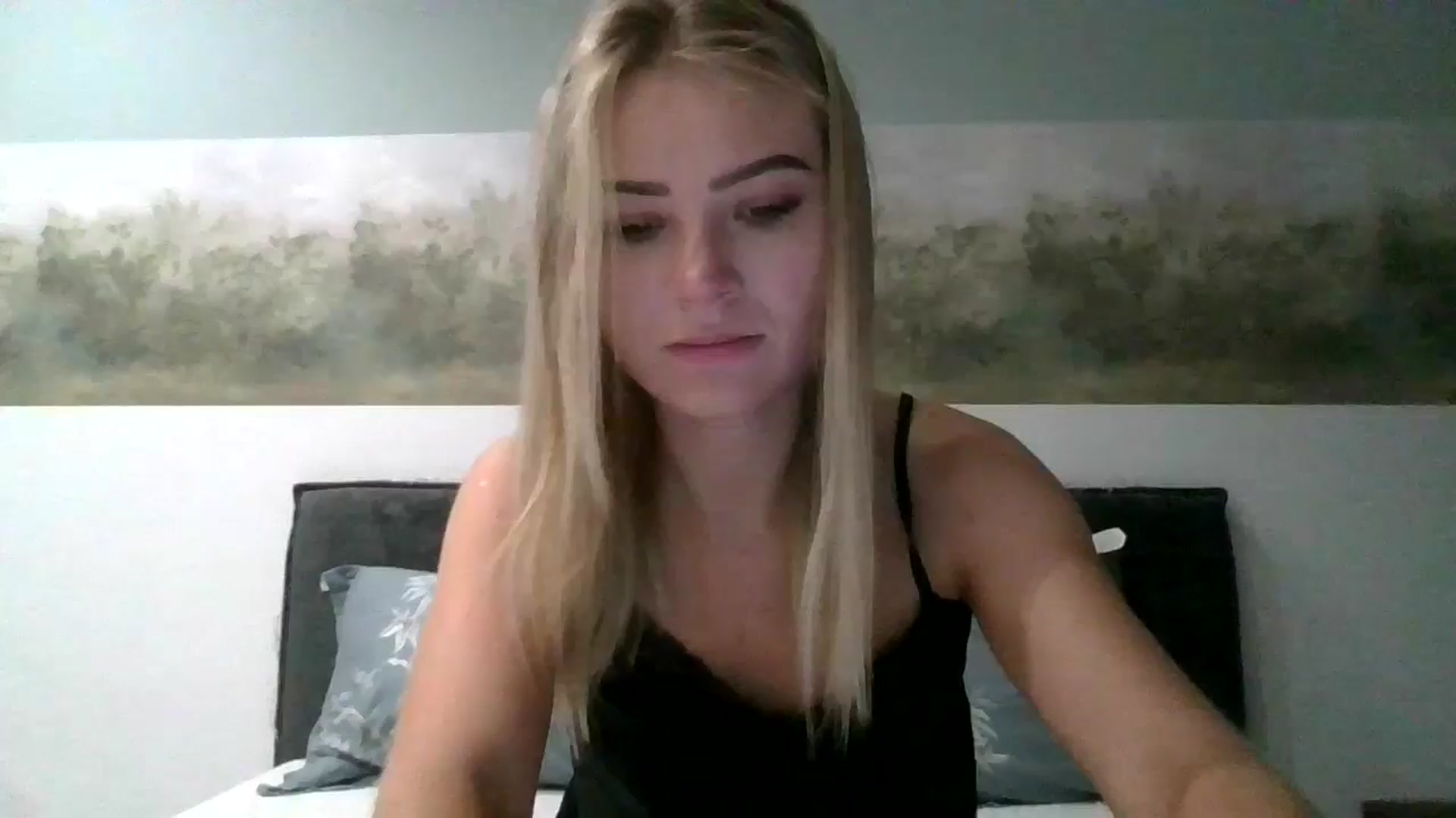 Gallery image thumbnail from fiancee's myfreecams stream on, 09/23/2025, 01:09 image 1 of 20