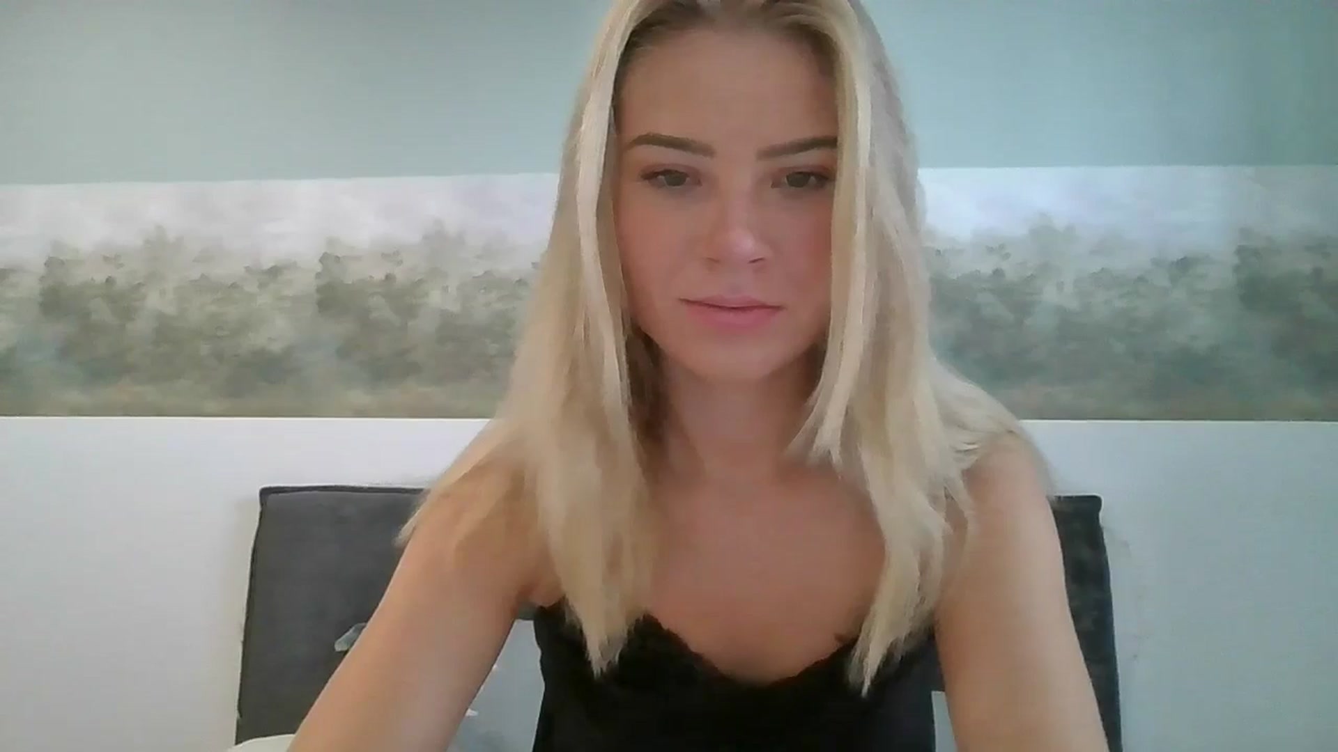 Gallery image thumbnail from fiancee's myfreecams stream on, 09/24/2025, 05:57 image 7 of 20