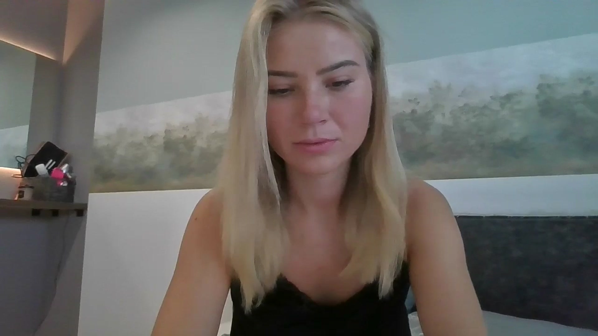 Gallery image thumbnail from fiancee's myfreecams stream on, 09/24/2025, 05:57 image 11 of 20