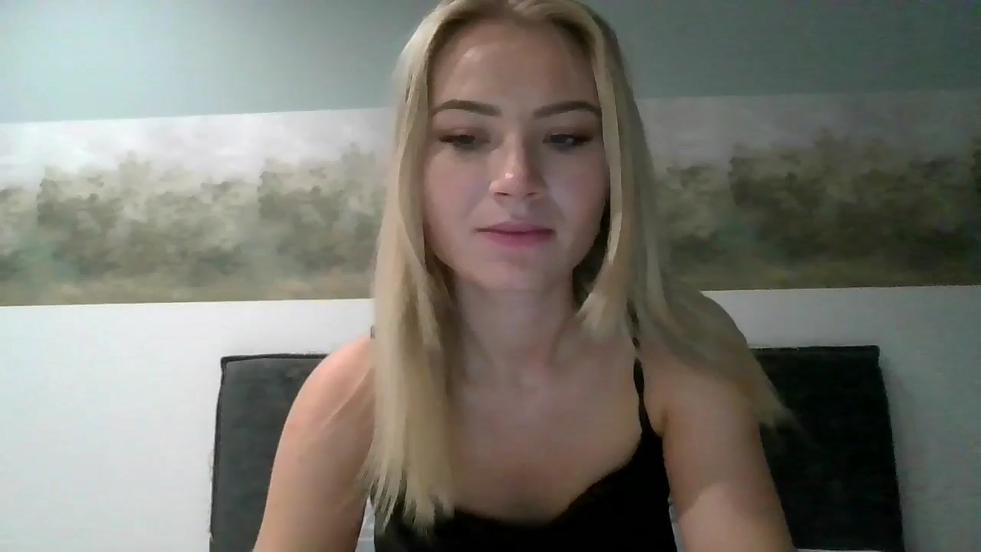 Gallery image thumbnail from fiancee's myfreecams stream on, 09/25/2025, 03:24 image 11 of 20