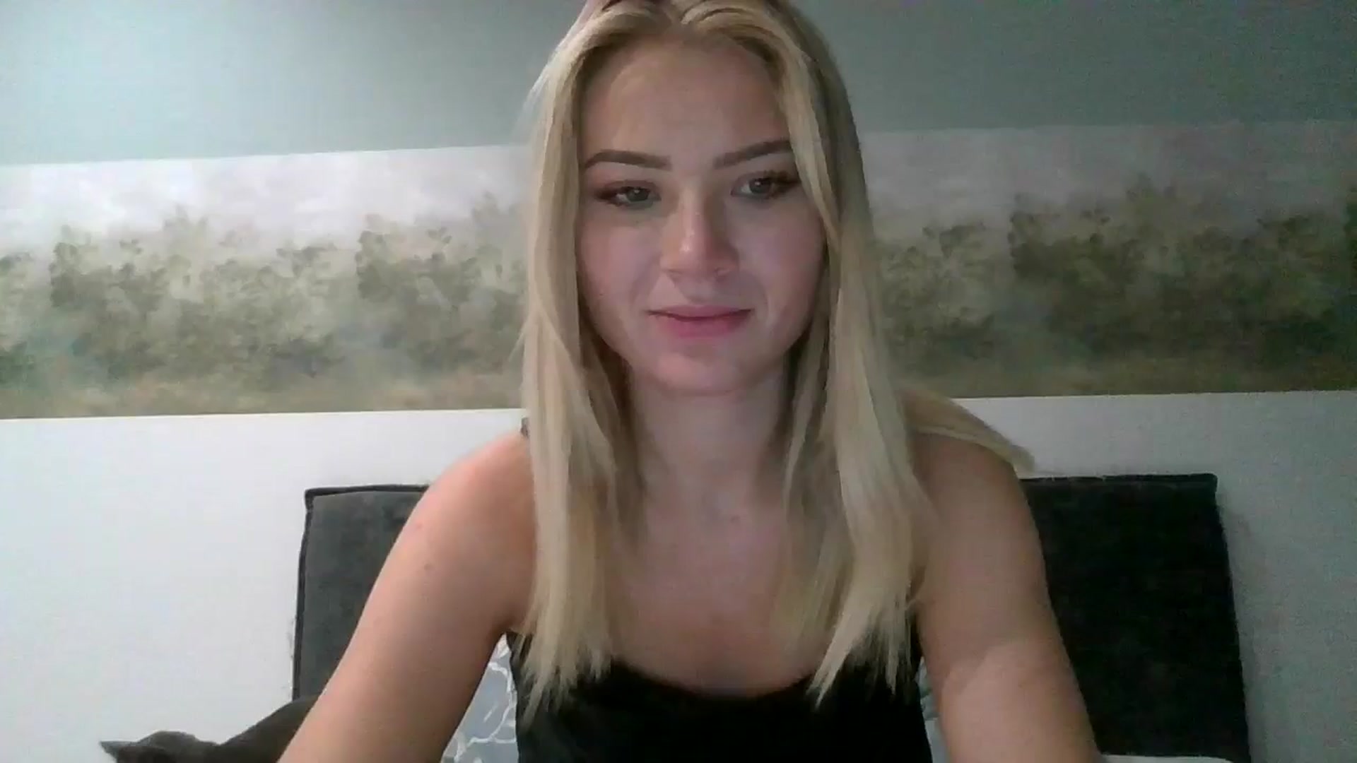 Gallery image thumbnail from fiancee's myfreecams stream on, 09/25/2025, 03:24 image 1 of 20