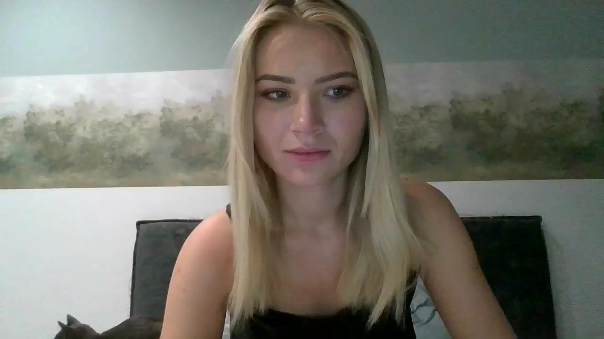 Gallery image thumbnail from fiancee's myfreecams stream on, 09/25/2025, 03:24 image 3 of 20