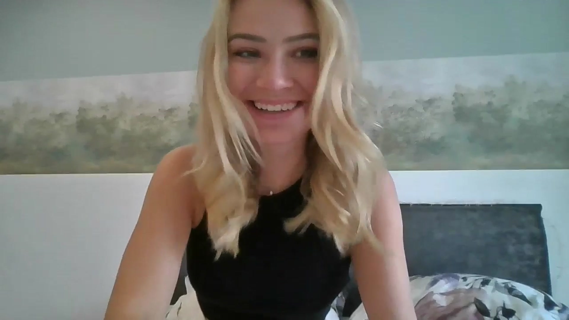 Gallery image thumbnail from fiancee's myfreecams stream on, 09/28/2025, 05:03 image 17 of 20