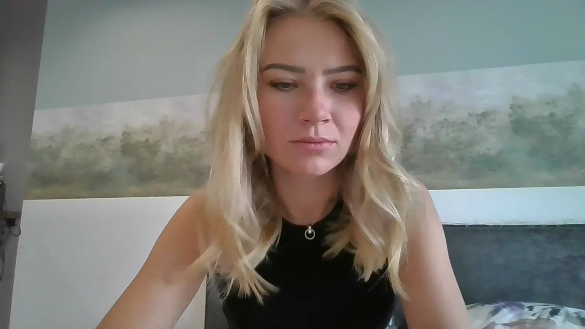 Gallery image thumbnail from fiancee's myfreecams stream on, 09/28/2025, 05:03 image 14 of 20