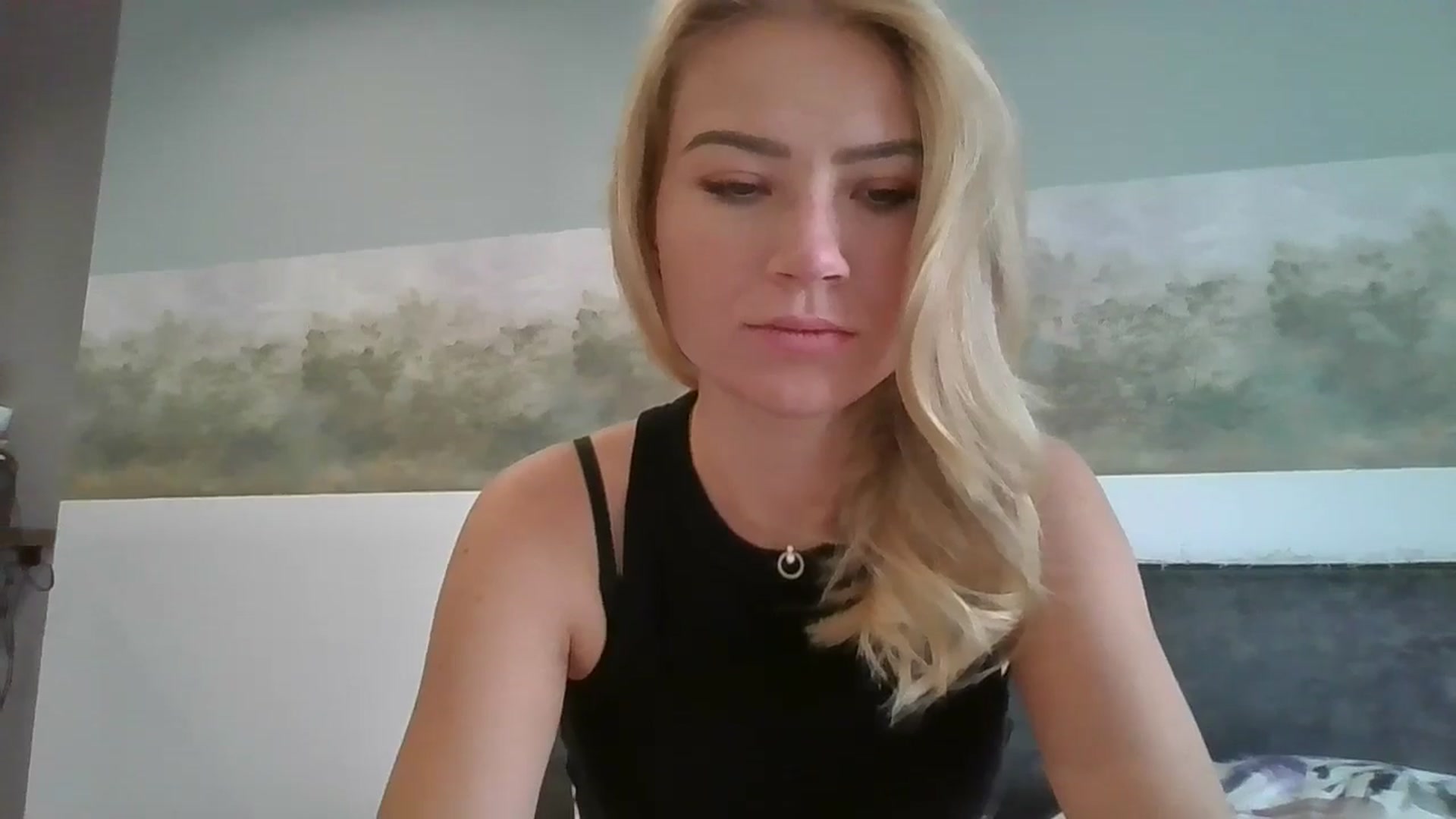 Gallery image thumbnail from fiancee's myfreecams stream on, 09/28/2025, 05:03 image 7 of 20