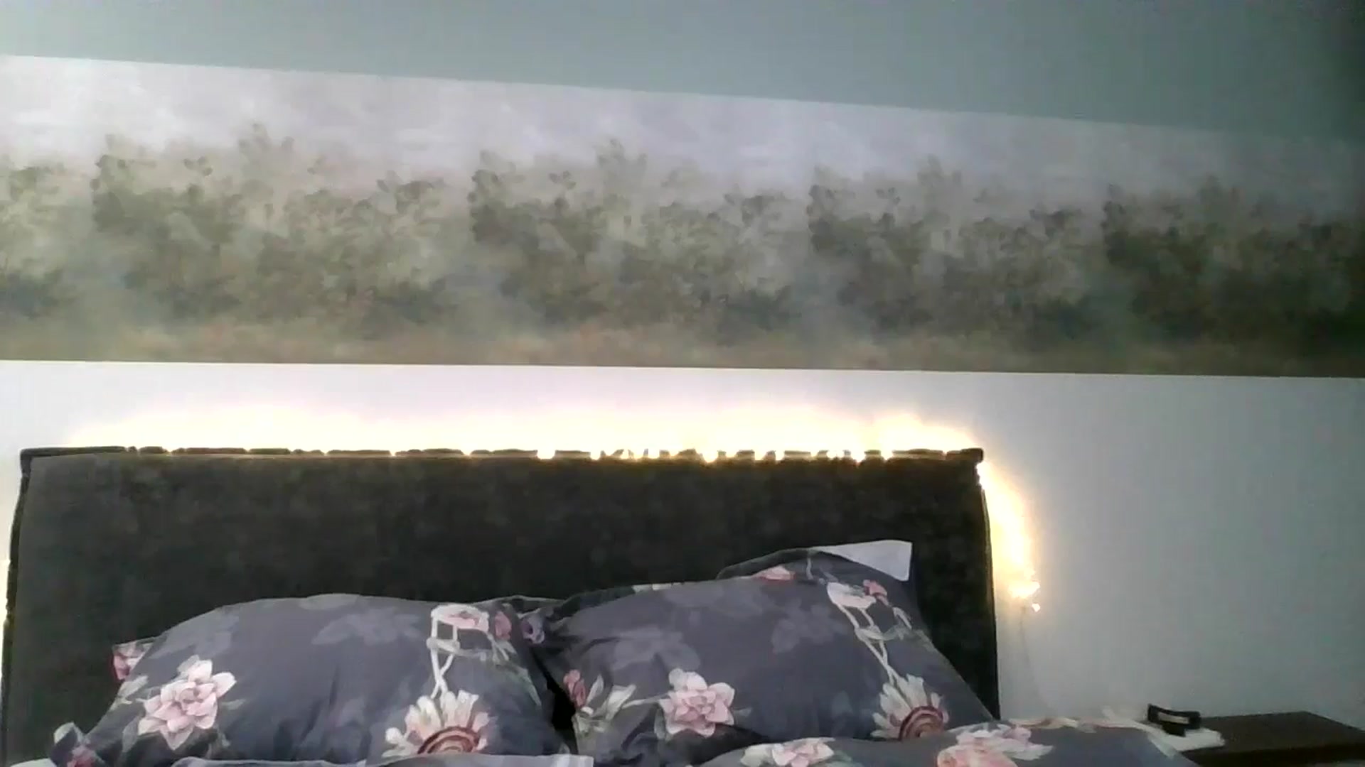 Gallery image thumbnail from fiancee's myfreecams stream on, 10/08/2025, 12:55 image 18 of 20