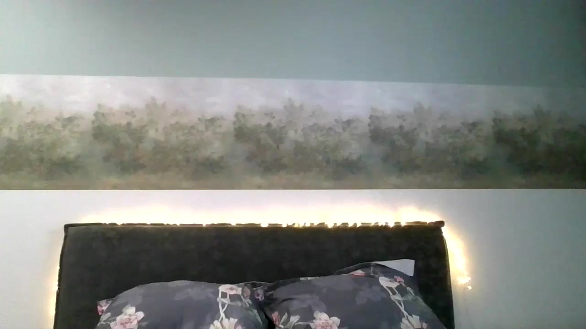 Gallery image thumbnail from fiancee's myfreecams stream on, 10/08/2025, 12:55 image 4 of 20