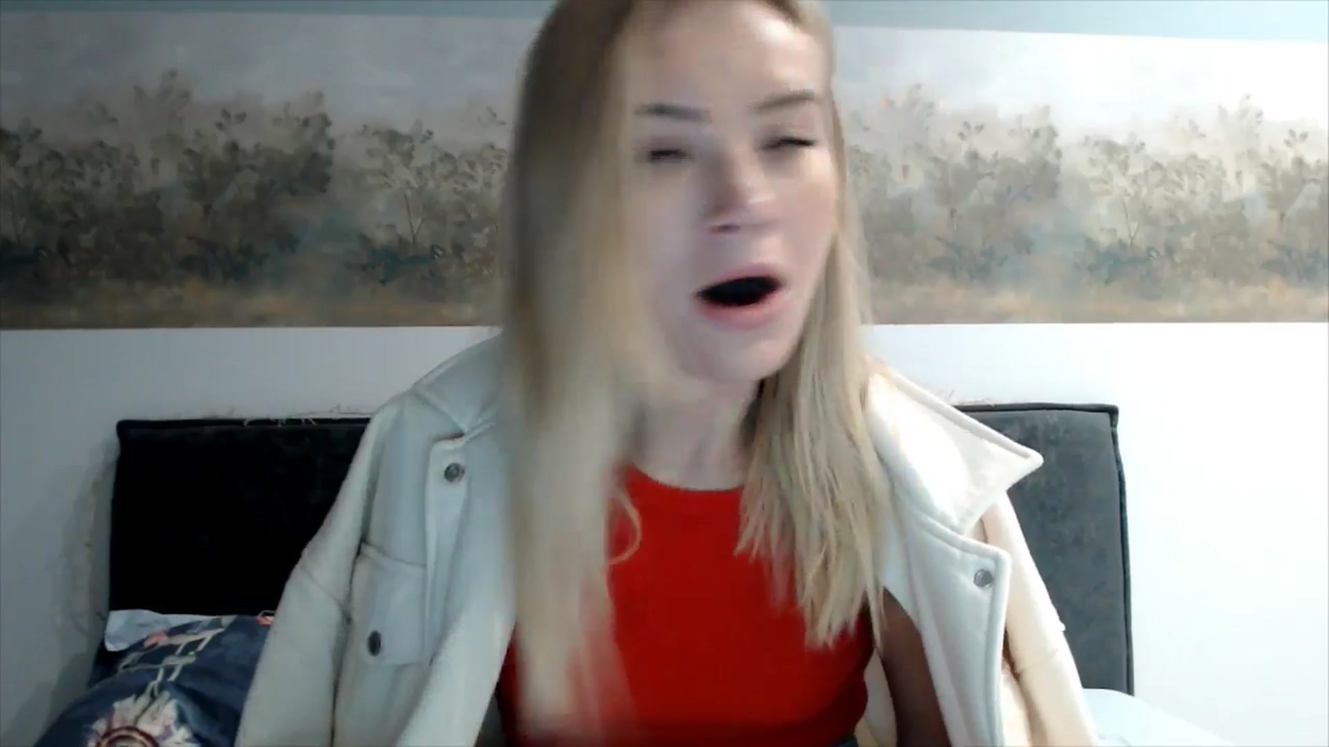 Gallery image thumbnail from fiancee's myfreecams stream on, 10/10/2025, 02:33 image 16 of 20