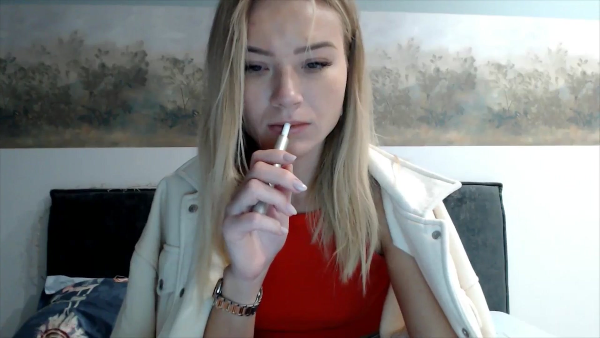 Gallery image thumbnail from fiancee's myfreecams stream on, 10/10/2025, 02:33 image 17 of 20