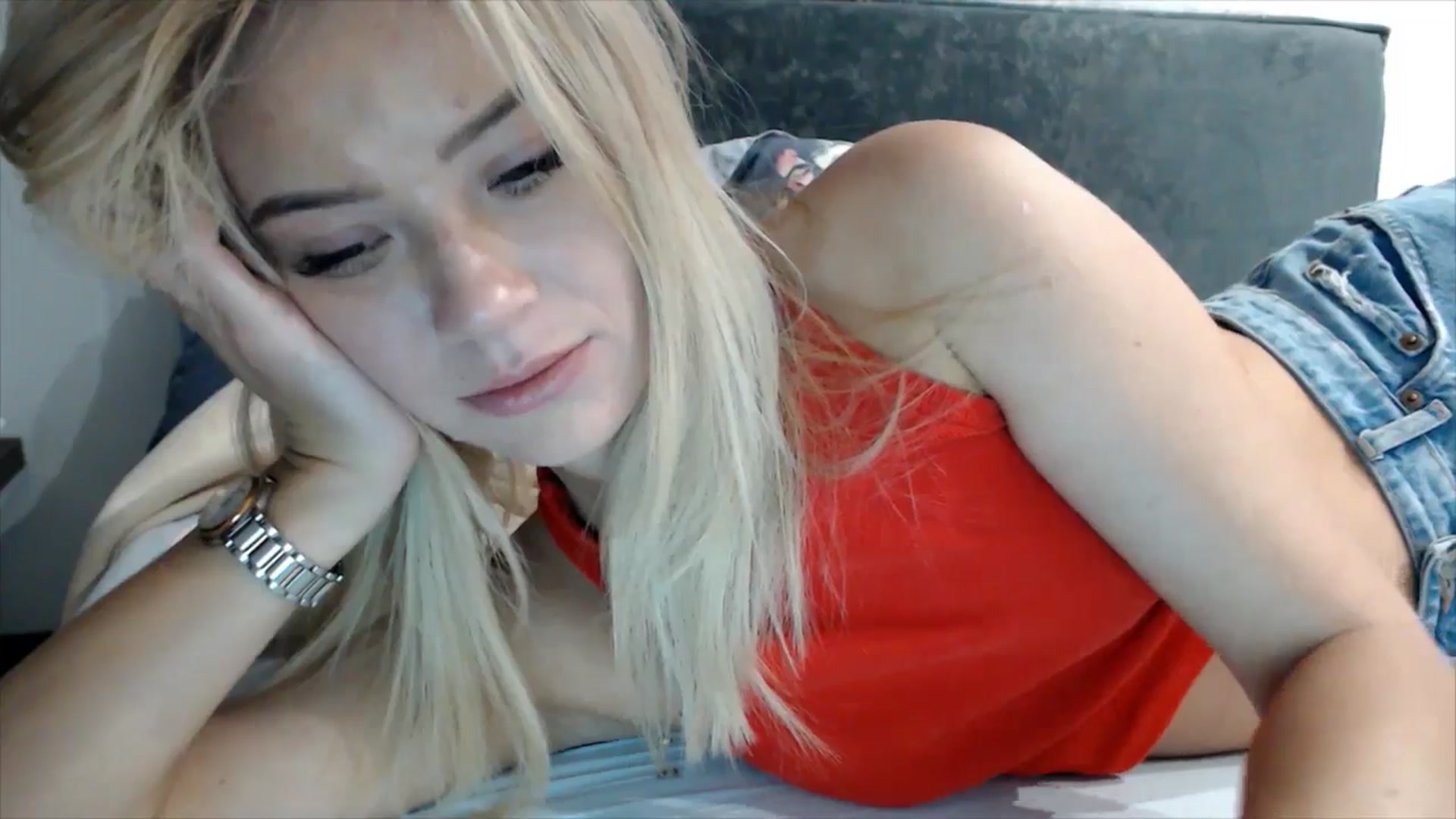 Gallery image thumbnail from fiancee's myfreecams stream on, 10/10/2025, 03:30 image 14 of 20