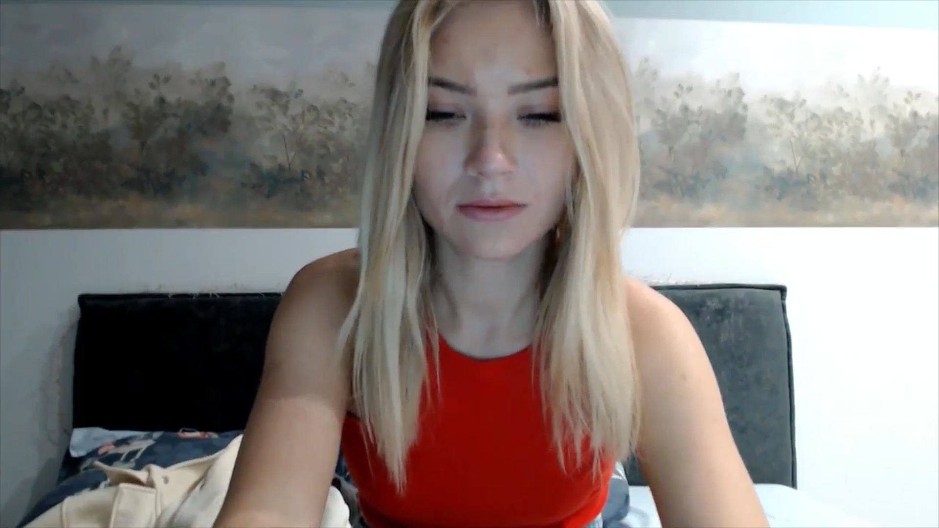 Gallery image thumbnail from fiancee's myfreecams stream on, 10/10/2025, 03:30 image 9 of 20