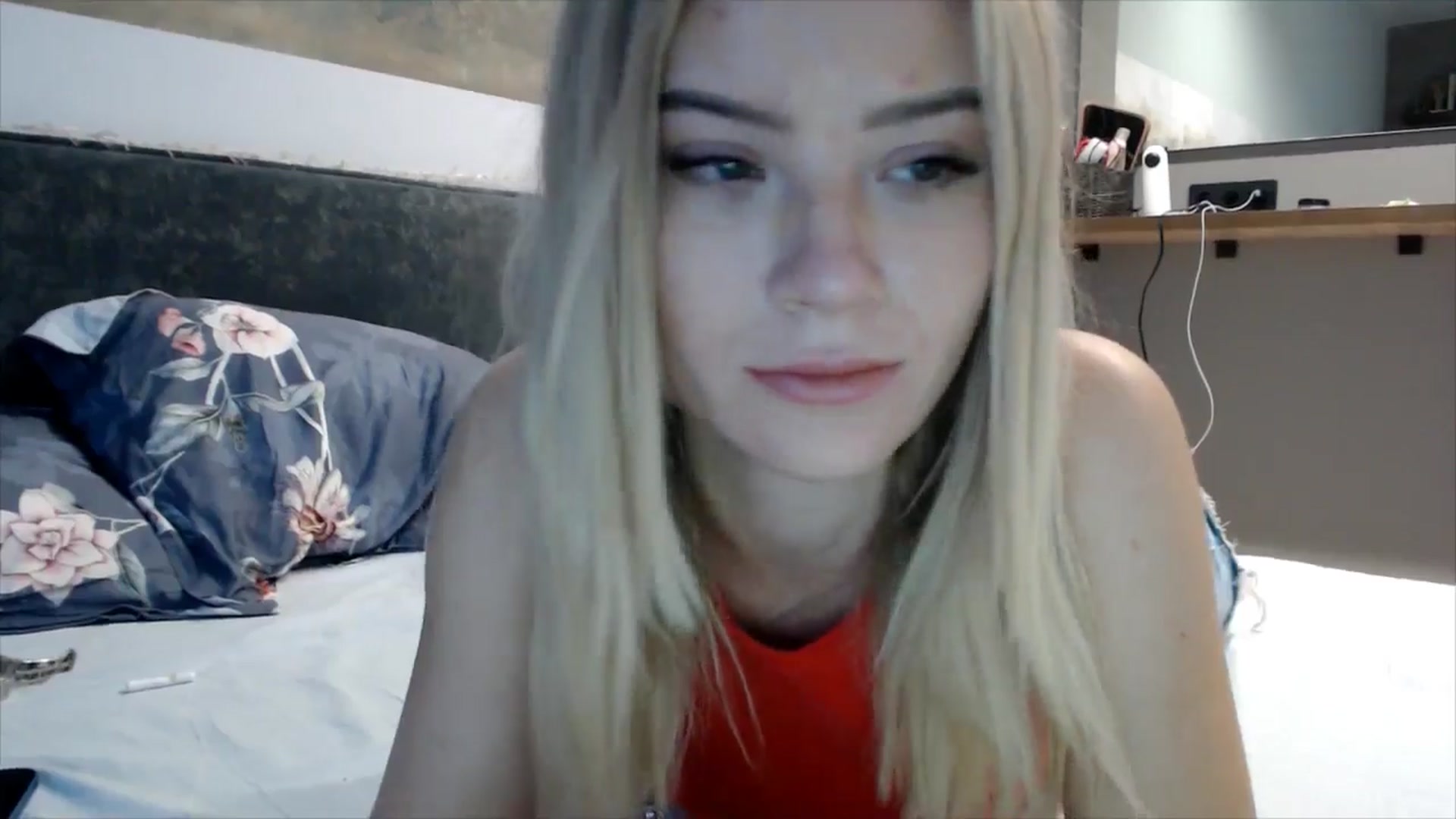Gallery image thumbnail from fiancee's myfreecams stream on, 10/10/2025, 04:47 image 10 of 20