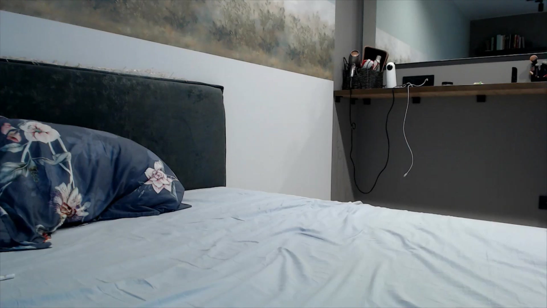 Gallery image thumbnail from fiancee's myfreecams stream on, 10/10/2025, 04:47 image 12 of 20