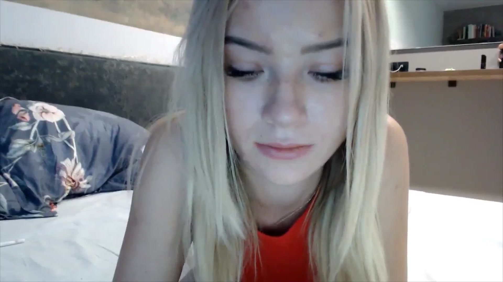 Gallery image thumbnail from fiancee's myfreecams stream on, 10/10/2025, 04:47 image 8 of 20