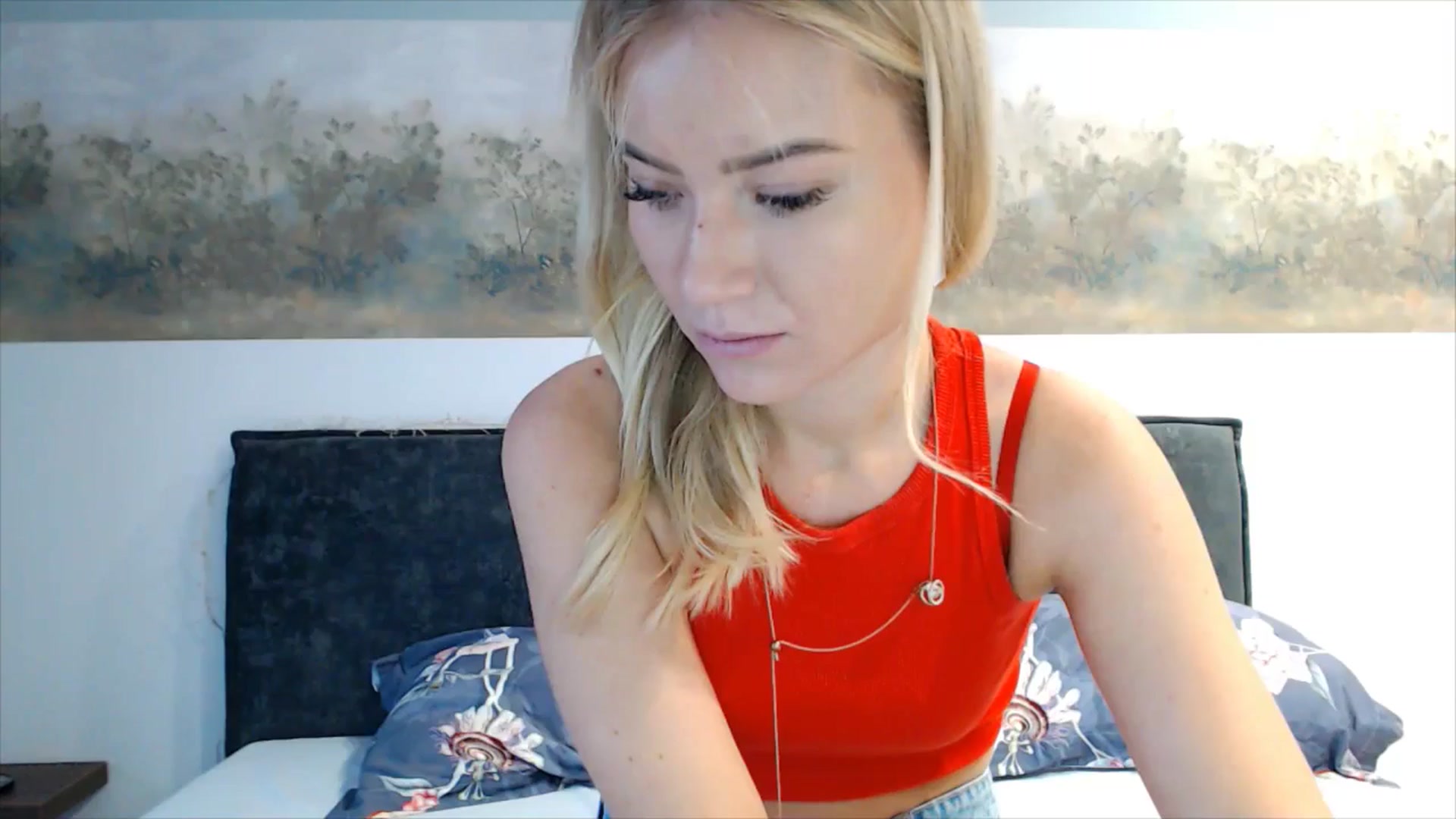 Gallery image thumbnail from fiancee's myfreecams stream on, 10/12/2025, 04:30 image 1 of 20