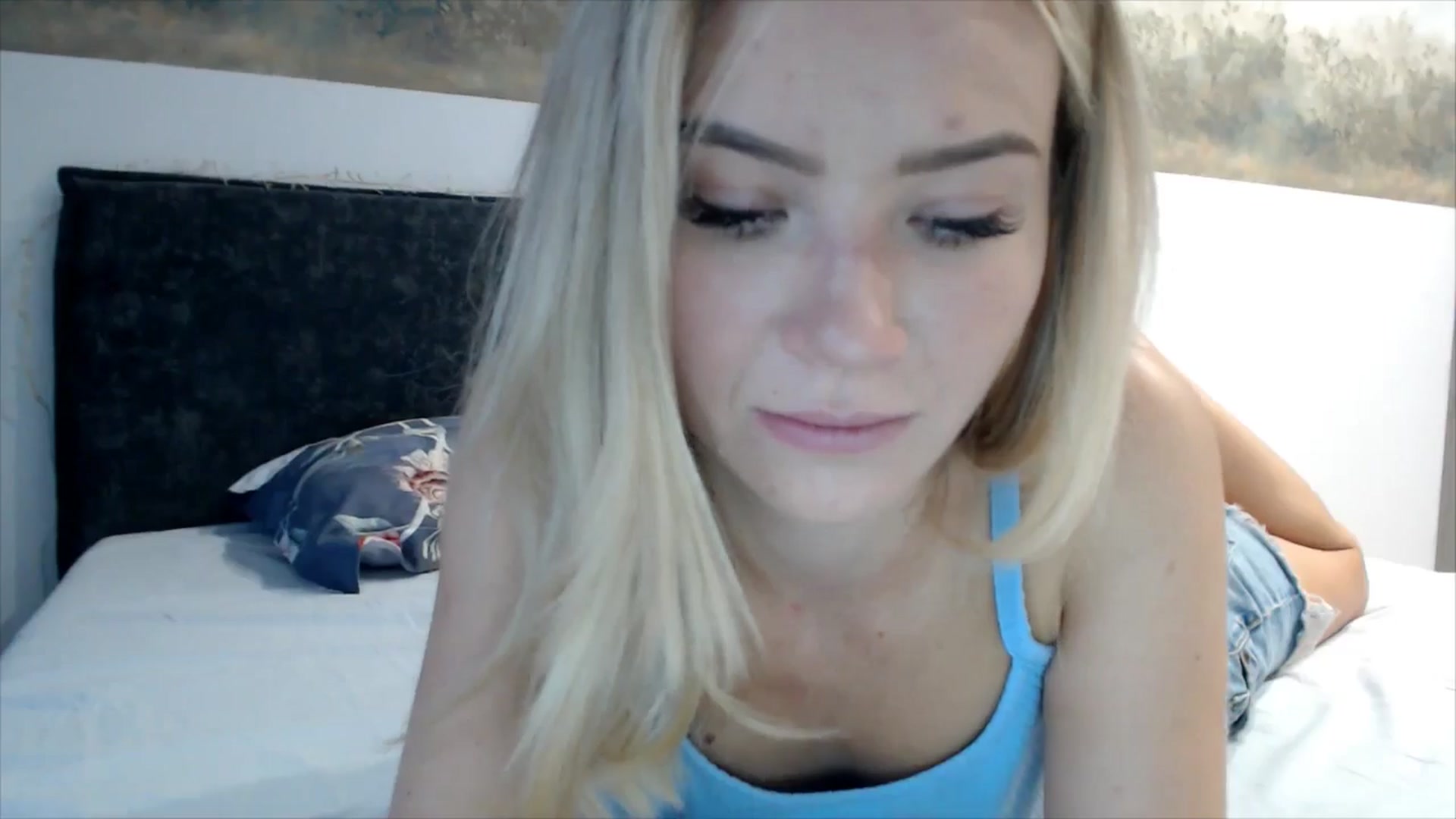 Gallery image thumbnail from fiancee's myfreecams stream on, 10/13/2025, 04:53 image 18 of 20