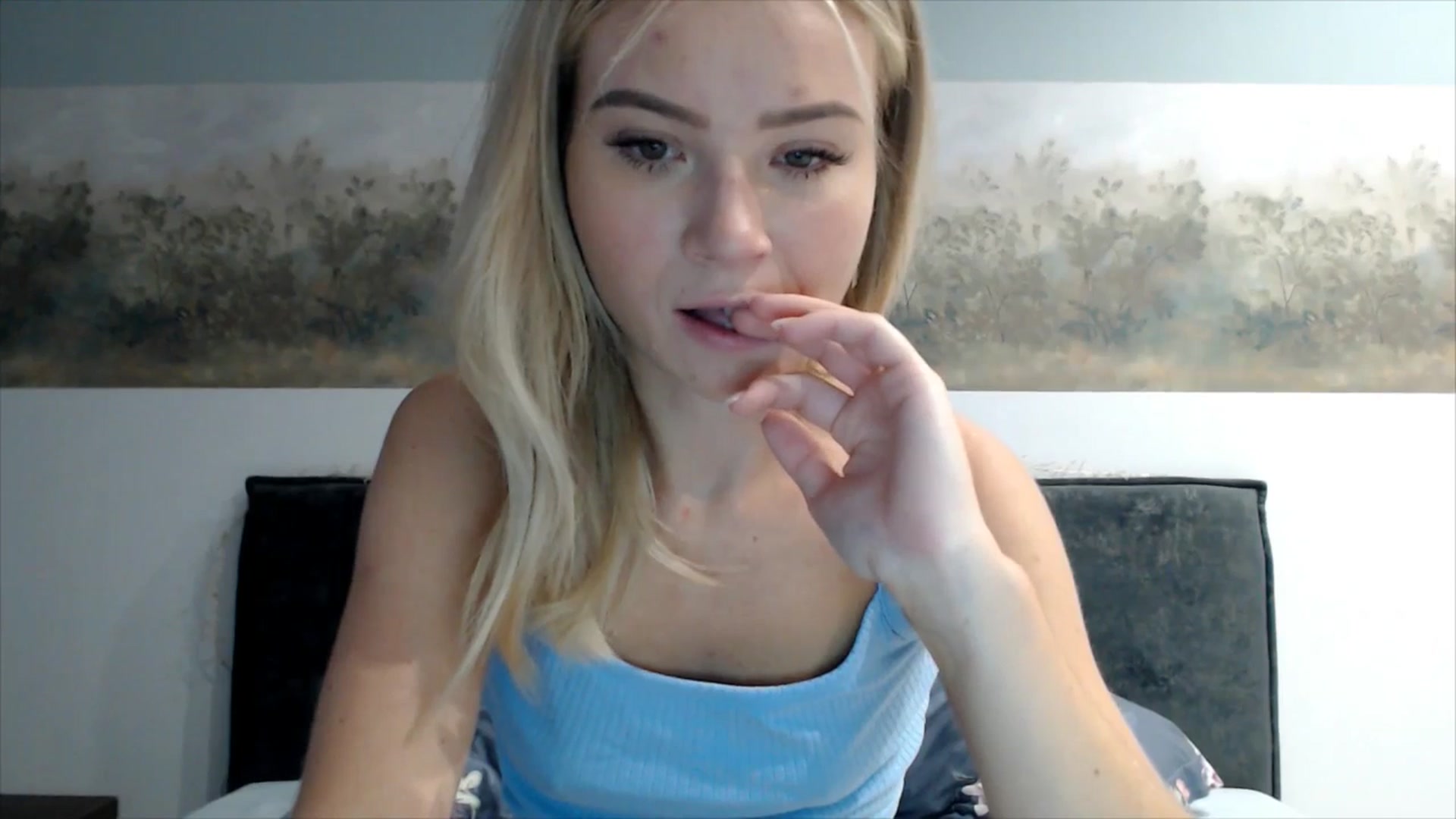 Gallery image thumbnail from fiancee's myfreecams stream on, 10/13/2025, 04:53 image 5 of 20