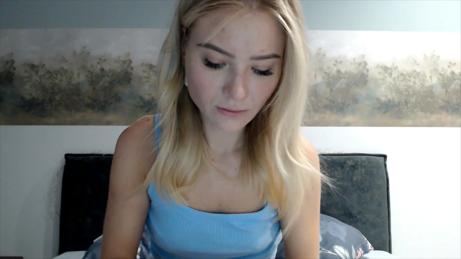 Gallery image thumbnail from fiancee's myfreecams stream on, 10/13/2025, 04:53 image 2 of 20
