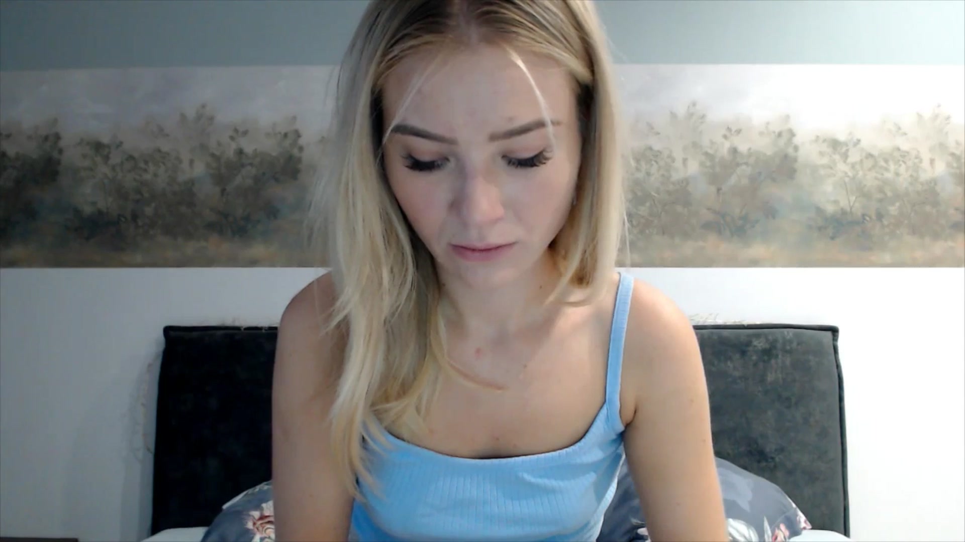 Gallery image thumbnail from fiancee's myfreecams stream on, 10/13/2025, 04:53 image 8 of 20