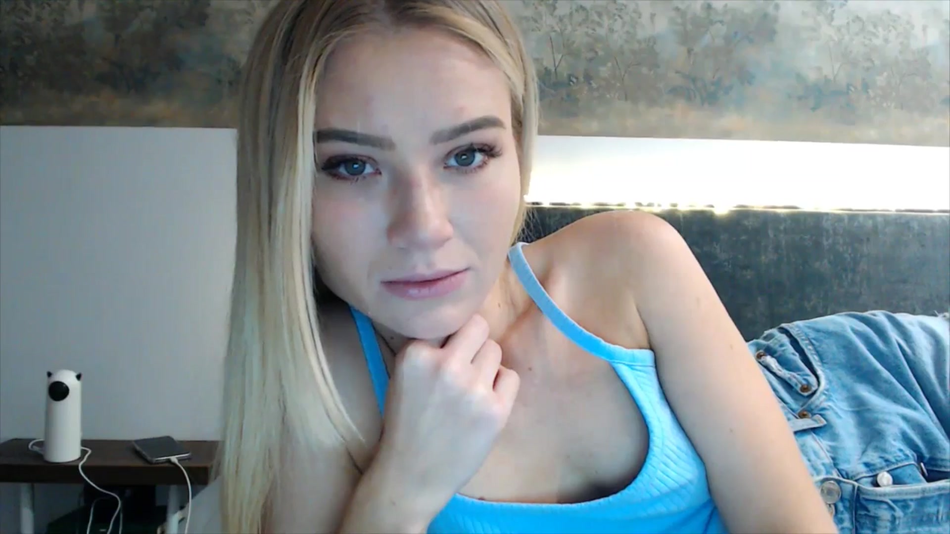 Gallery image thumbnail from fiancee's myfreecams stream on, 10/15/2025, 02:16 image 9 of 20